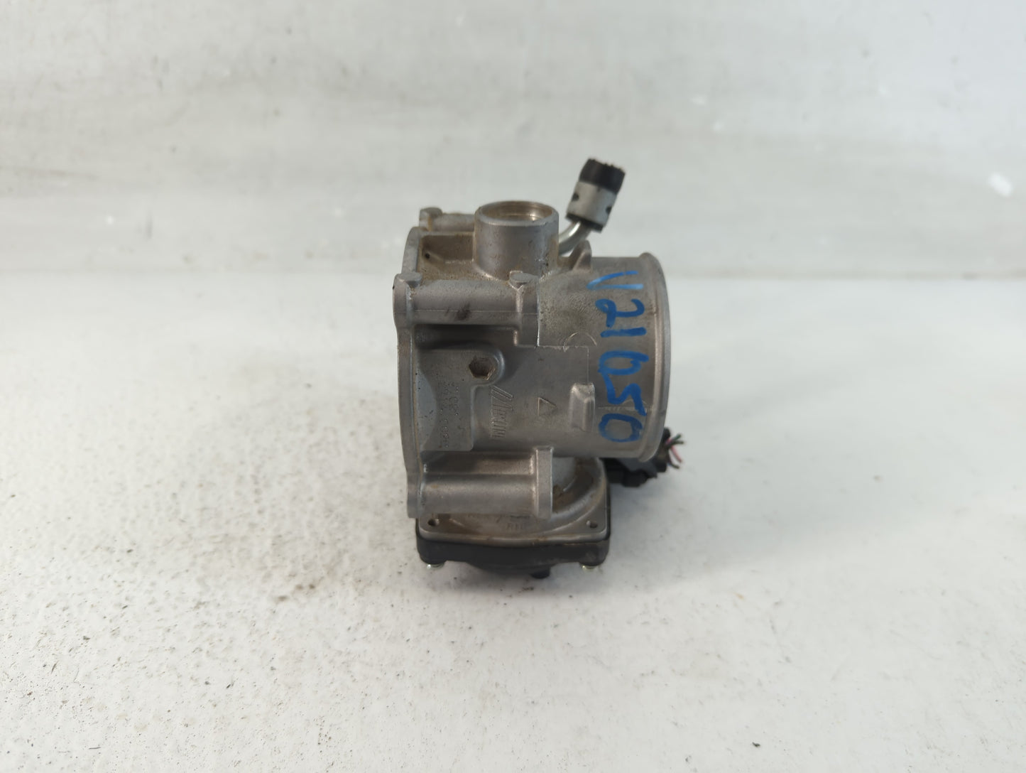 2013-2017 Mitsubishi Outlander Sport Throttle Body P/N:27140026 Fits Fits 2013 2014 2015 2016 2017 OEM Used Auto Parts - Oem