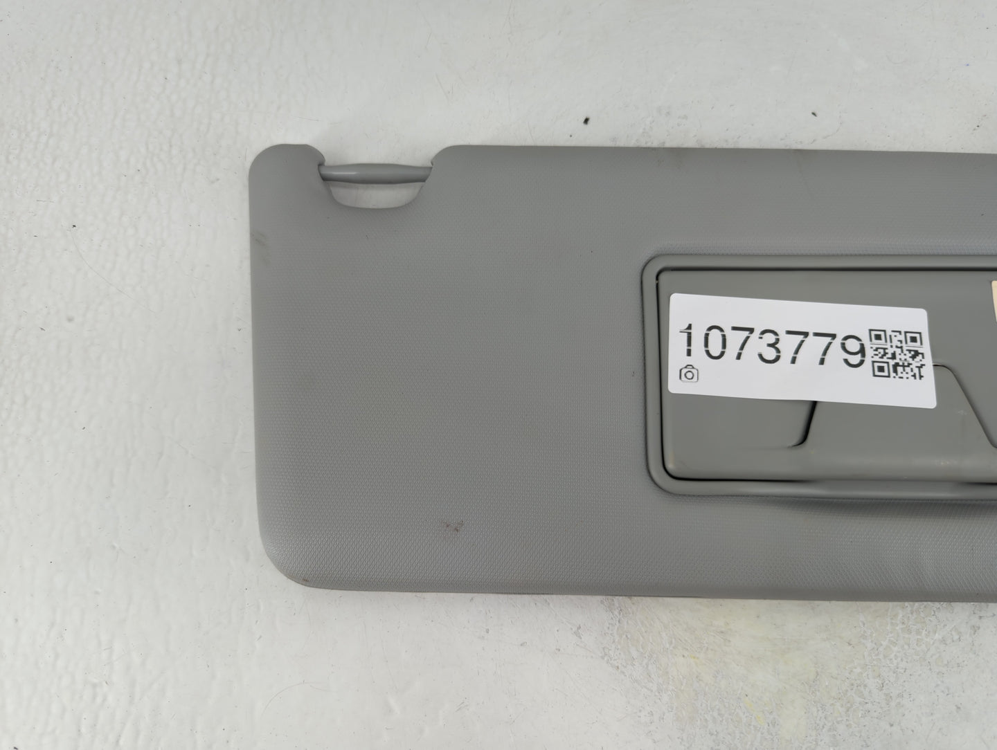 2022 Mitsubishi Outlander Sport Sun Visor Shade Replacement Passenger Right Mirror Fits OEM Used Auto Parts - Oemusedautopar