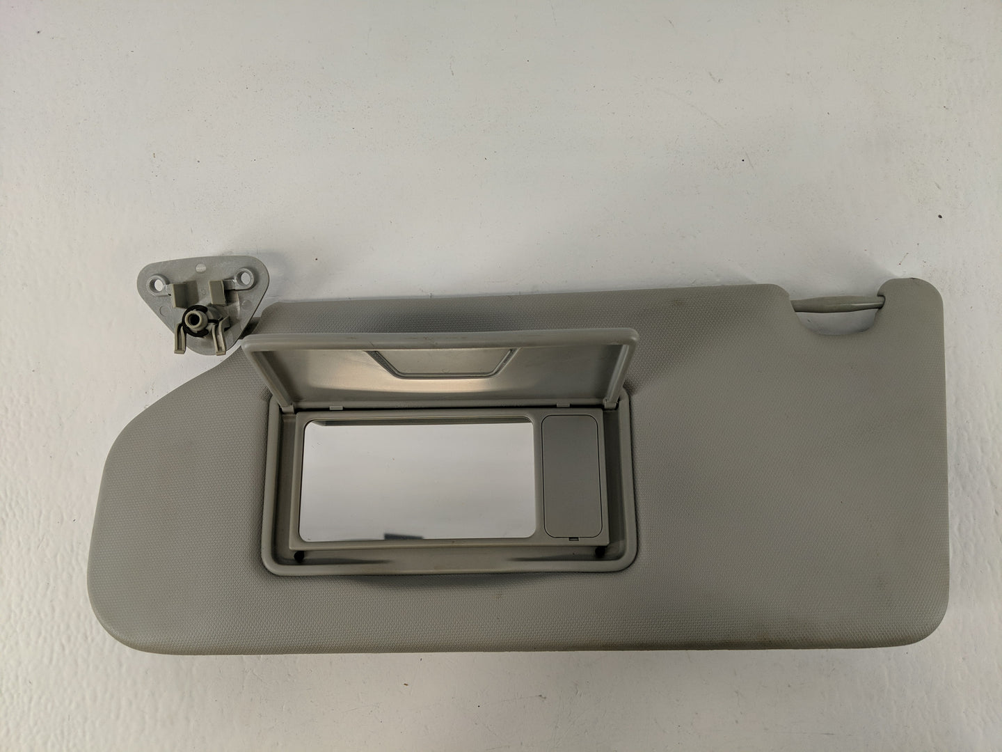 2022 Mitsubishi Outlander Sport Sun Visor Shade Replacement Driver Left Mirror Fits OEM Used Auto Parts - Oemusedautoparts1.