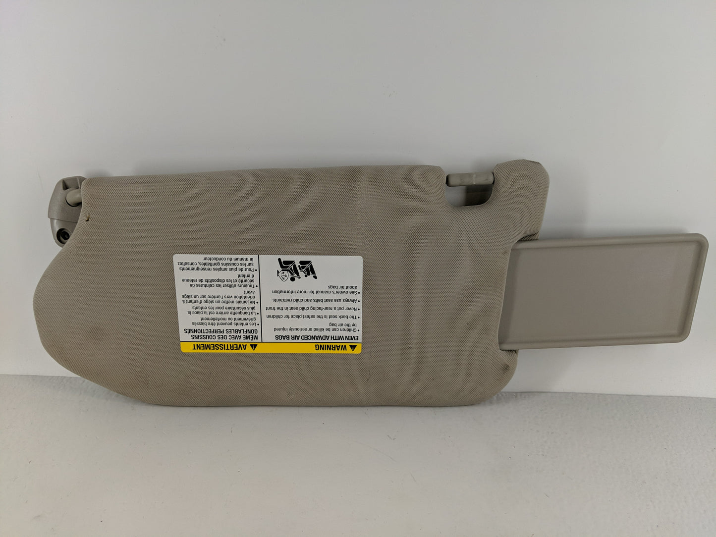 2022 Mitsubishi Outlander Sport Sun Visor Shade Replacement Passenger Right Mirror Fits OEM Used Auto Parts - Oemusedautopar