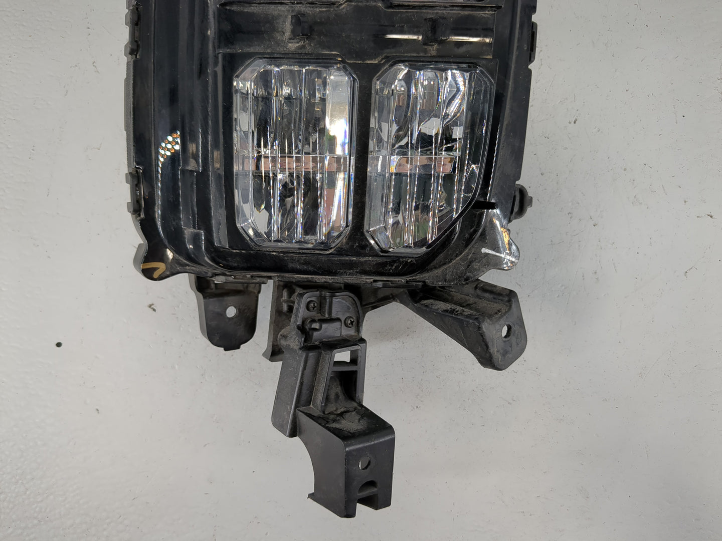 2020 Mitsubishi Outlander Sport Passenger Right Oem Front Light Lamp - Oemusedautoparts1.com