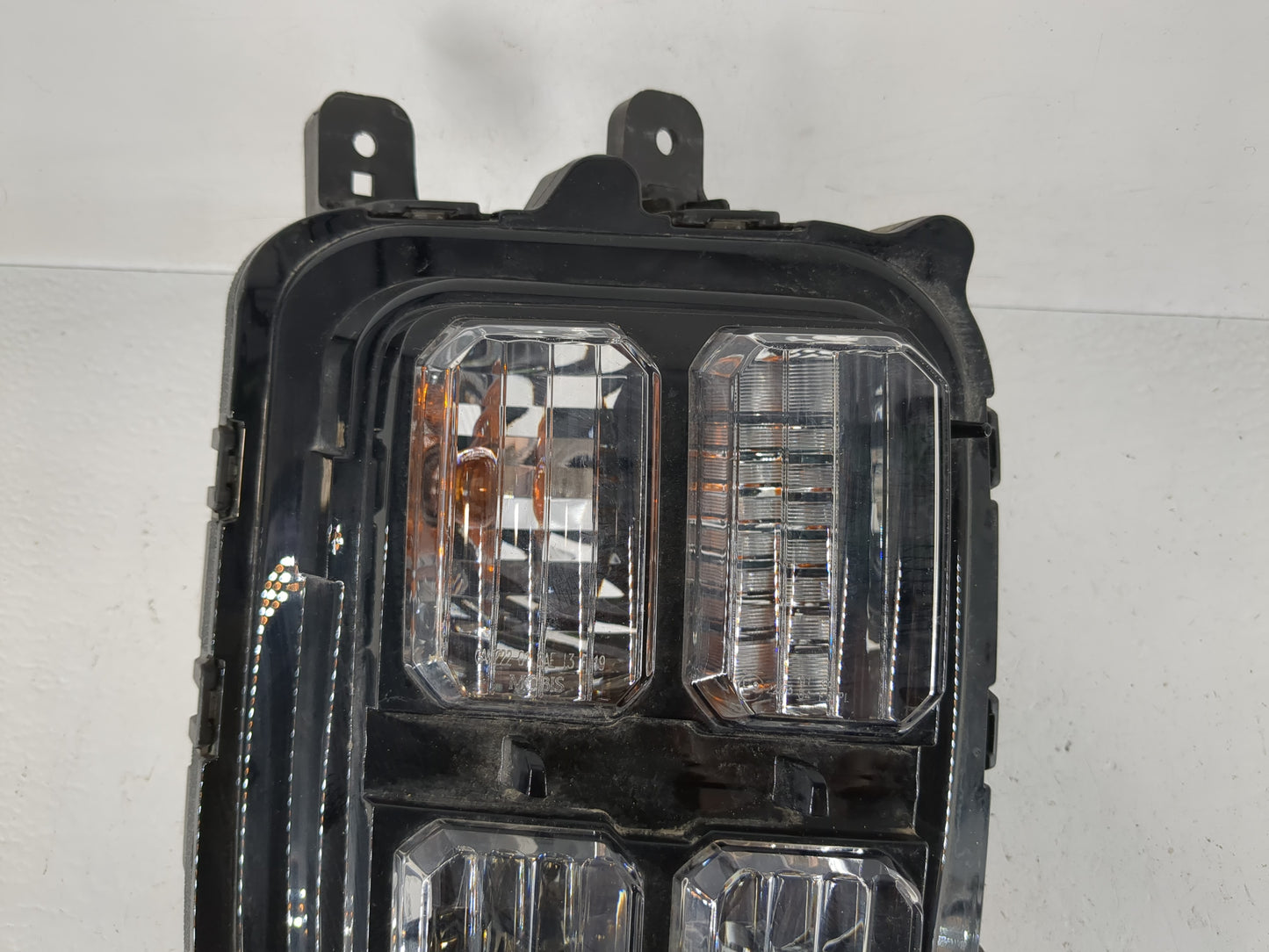 2020 Mitsubishi Outlander Sport Passenger Right Oem Front Light Lamp - Oemusedautoparts1.com
