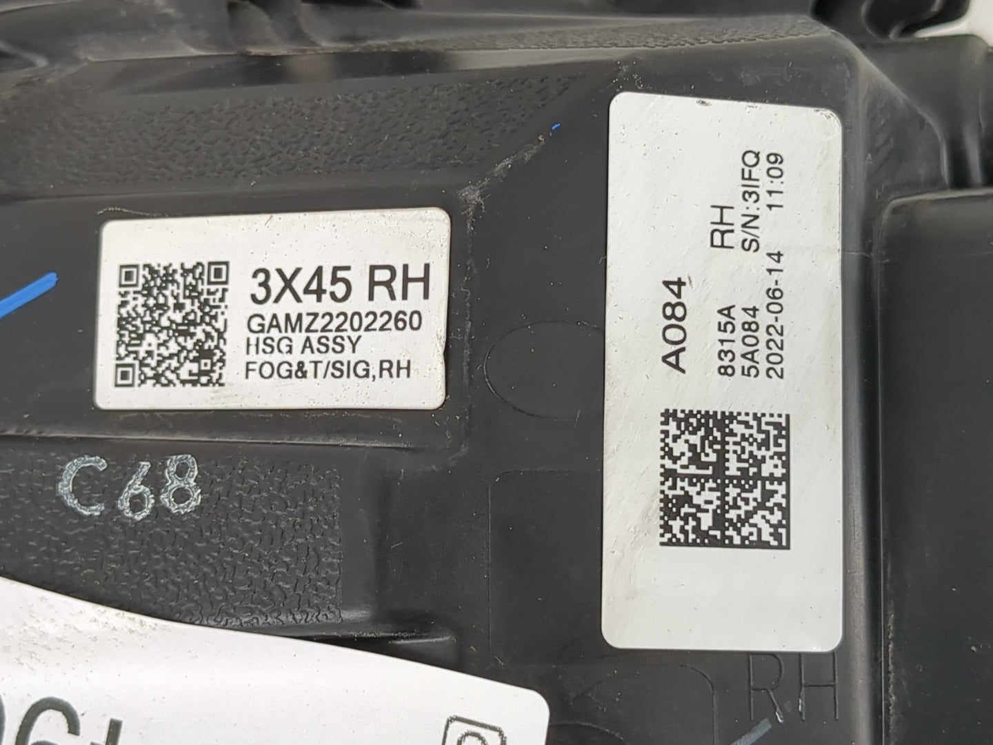 2020 Mitsubishi Outlander Sport Passenger Right Oem Front Light Lamp - Oemusedautoparts1.com