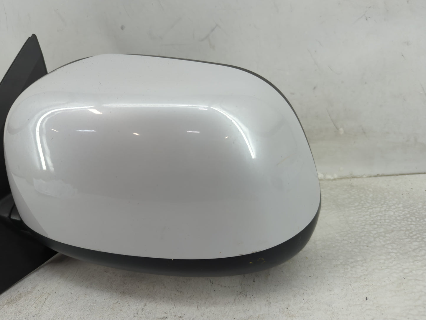 2015-2017 Mitsubishi Outlander Sport Driver Side View Mirror - Left Door Mirror OEM Used - Oemusedautoparts1.com