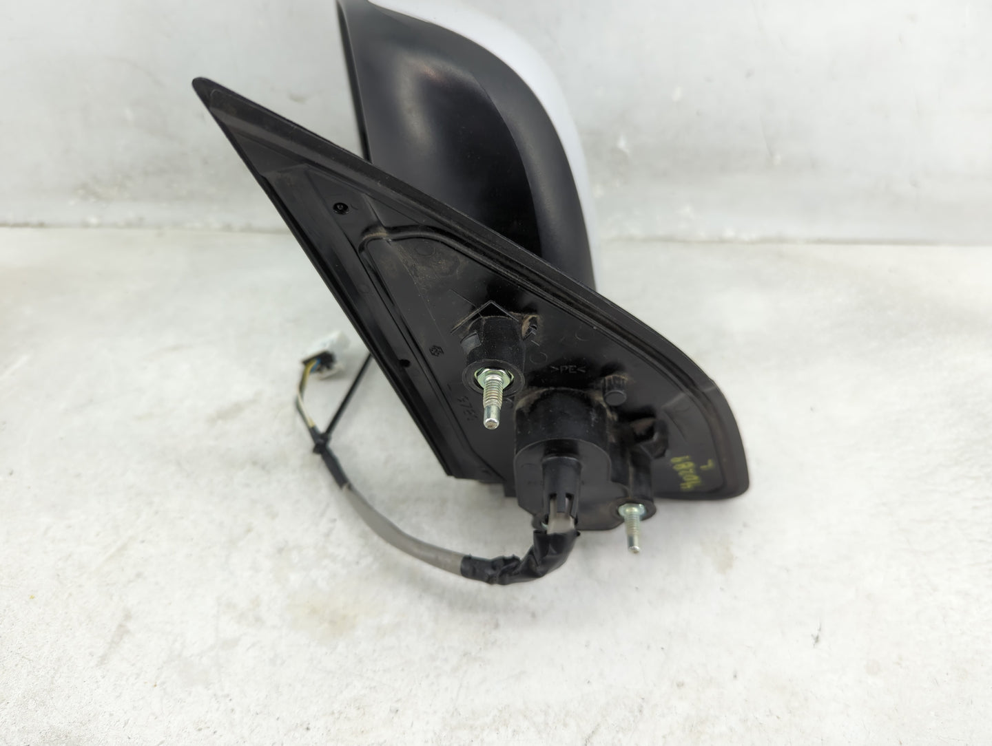 2015-2017 Mitsubishi Outlander Sport Driver Side View Mirror - Left Door Mirror OEM Used - Oemusedautoparts1.com