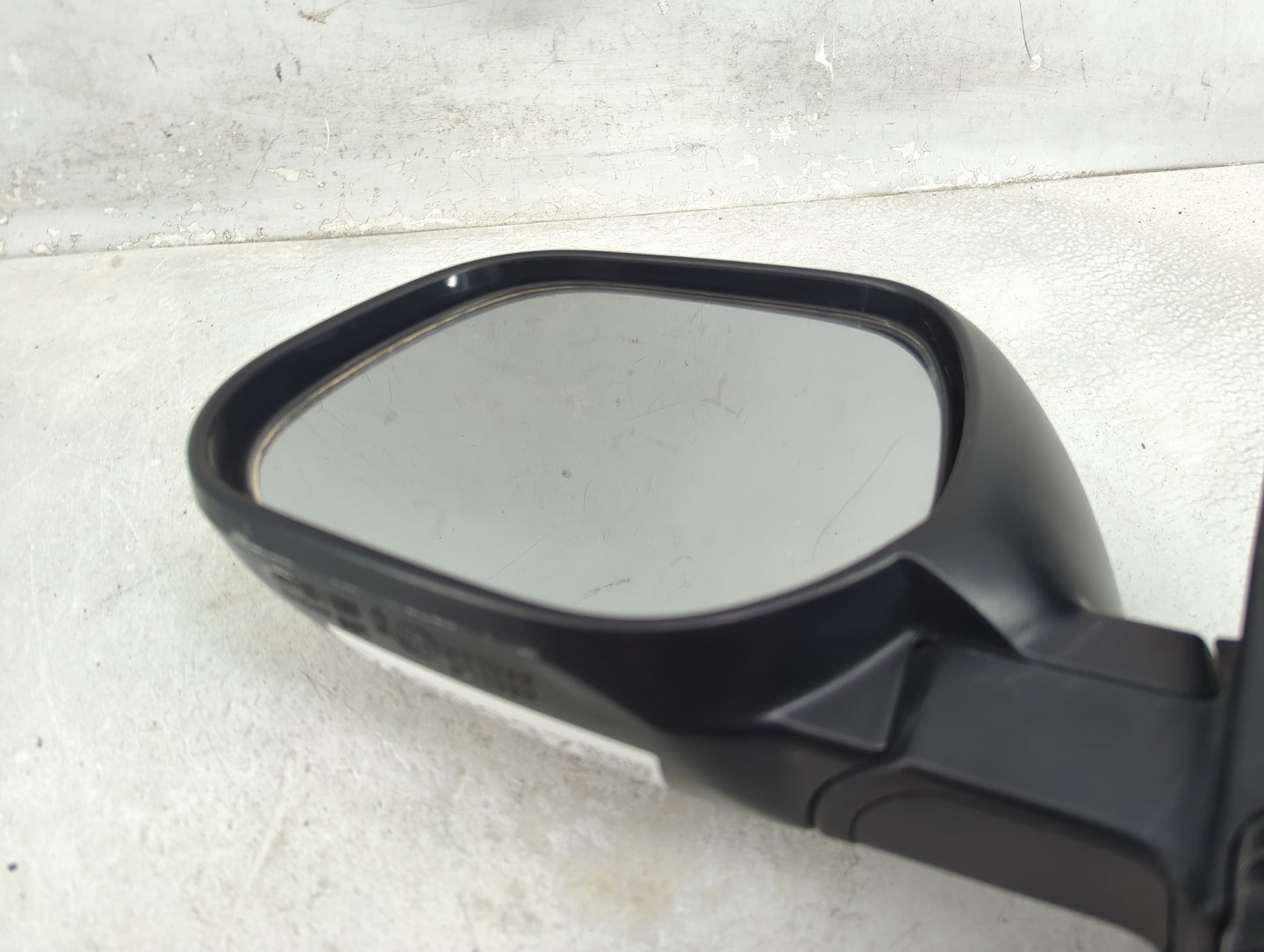 2015-2017 Mitsubishi Outlander Sport Driver Side View Mirror - Left Door Mirror OEM Used - Oemusedautoparts1.com
