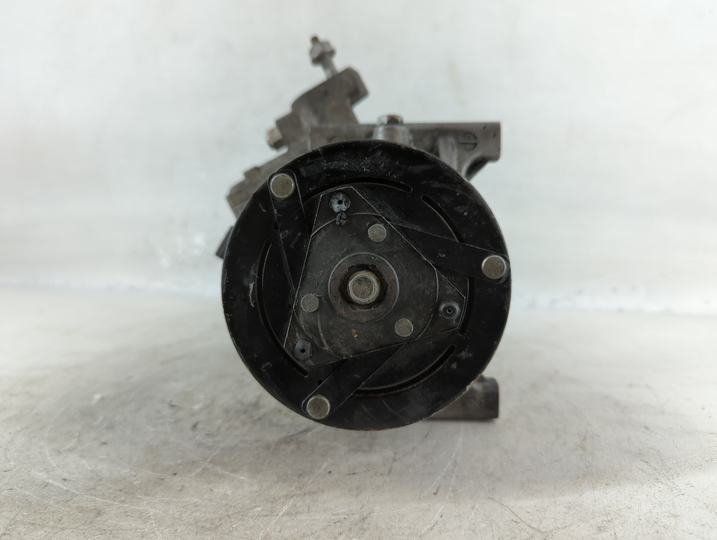 2022 Mitsubishi Outlander Sport Air Conditioning A/c Ac Compressor Oem - Oemusedautoparts1.com