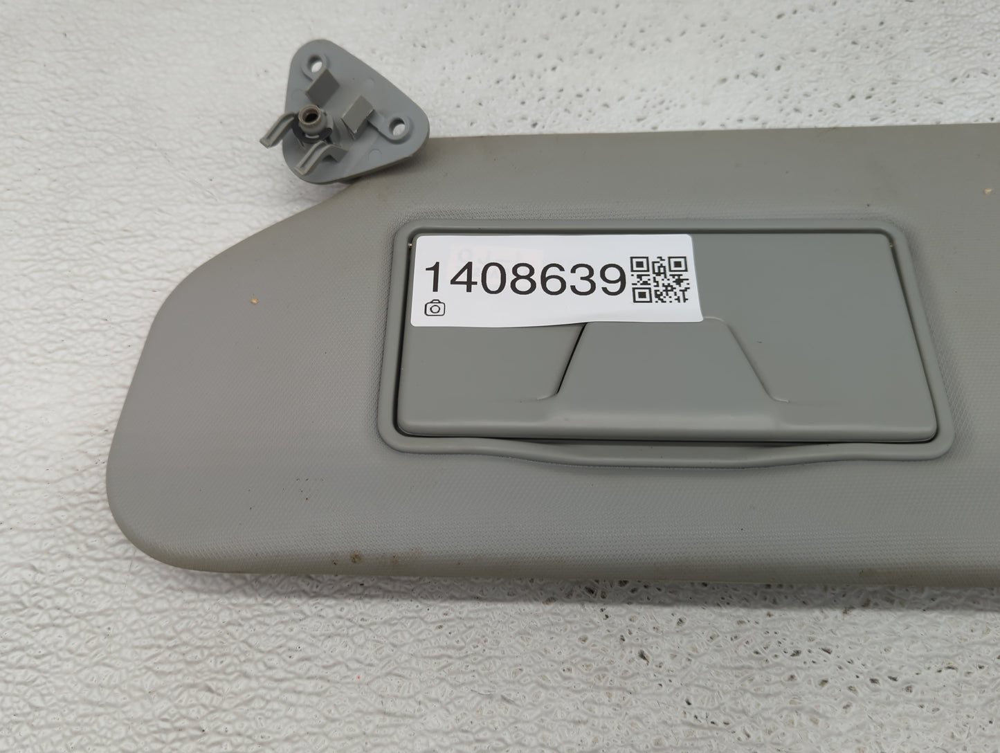 2022 Mitsubishi Rvr Sun Visor Shade Replacement Driver Left Mirror Fits OEM Used Auto Parts - Oemusedautoparts1.com
