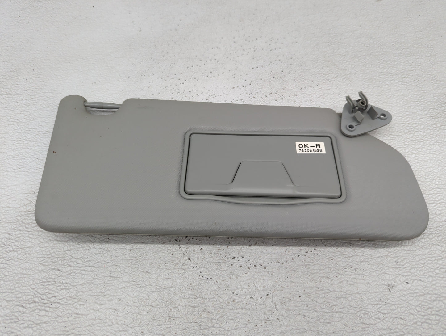 2022 Mitsubishi Rvr Sun Visor Shade Replacement Passenger Right Mirror Fits OEM Used Auto Parts - Oemusedautoparts1.com