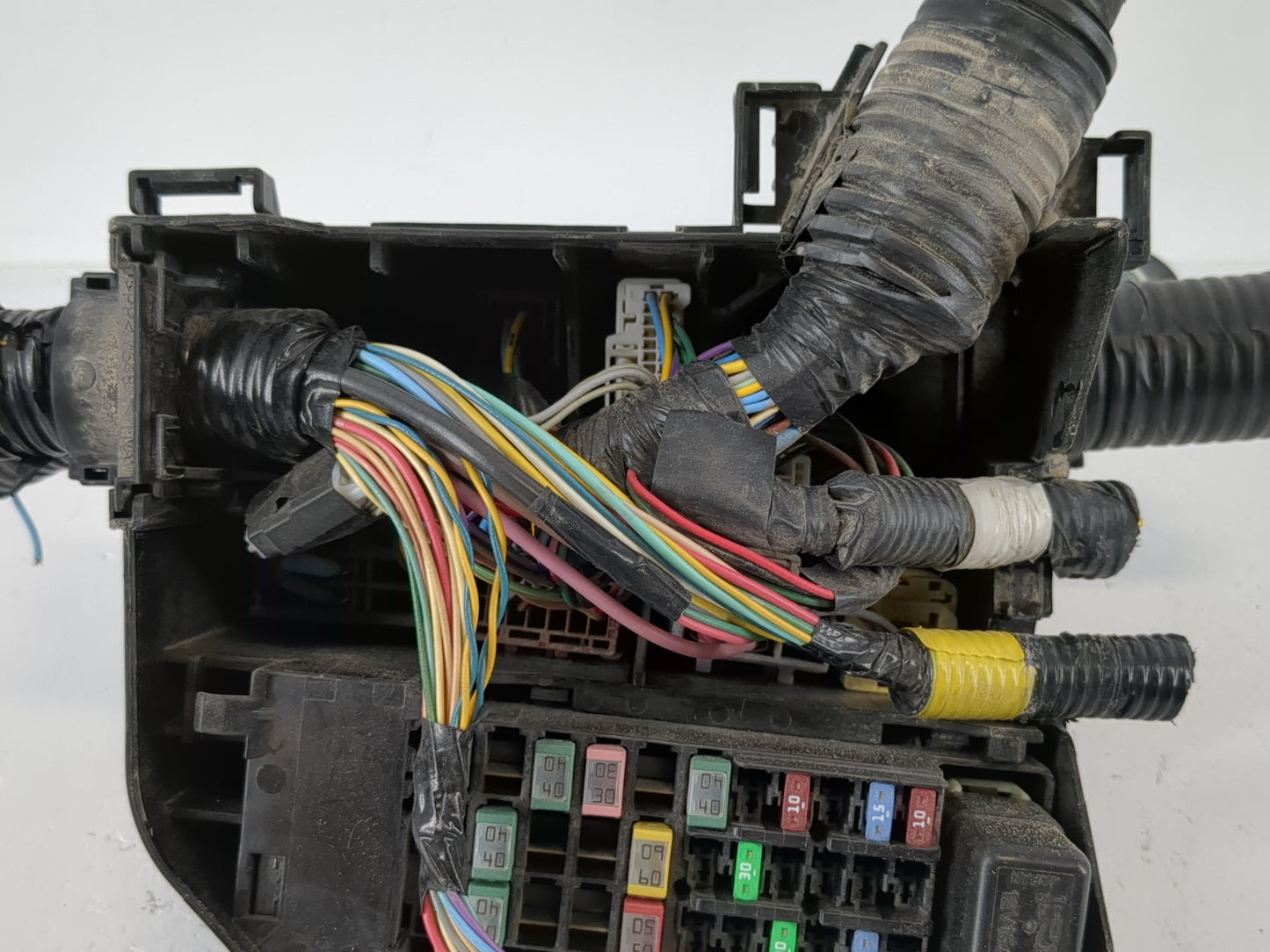 2019-2022 Nissan Altima Fusebox Fuse Box Panel Relay Module P/N:6CA0A Fits Fits 2019 2020 2021 2022 OEM Used Auto Parts - Oe