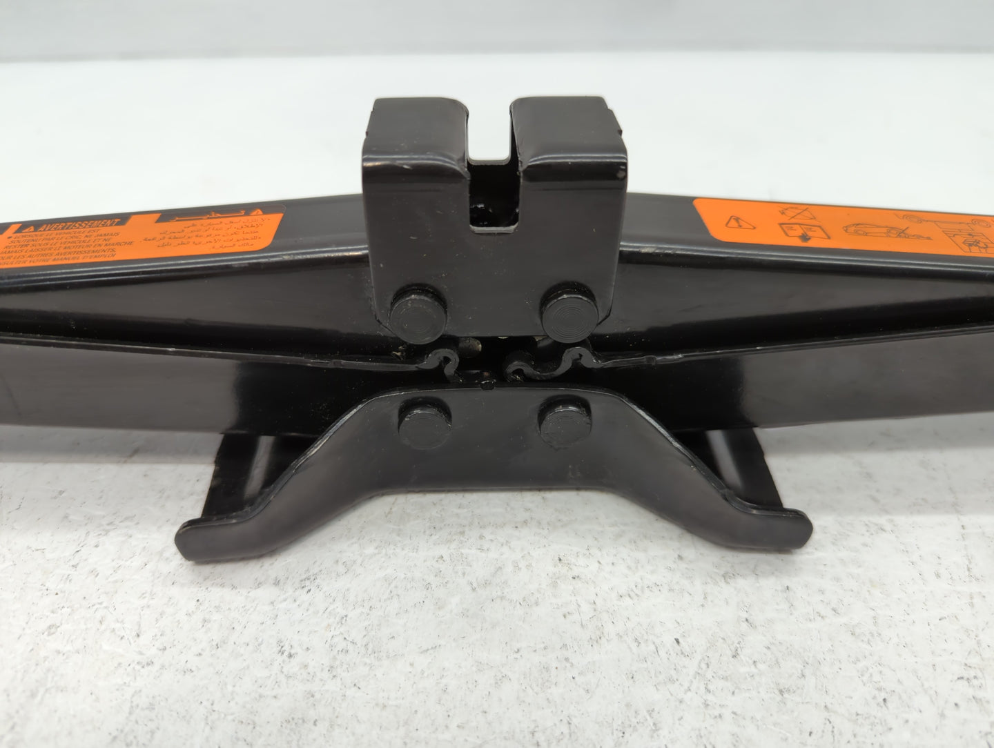 2022 Nissan Altima Spare Scissor Car Jack - Oemusedautoparts1.com