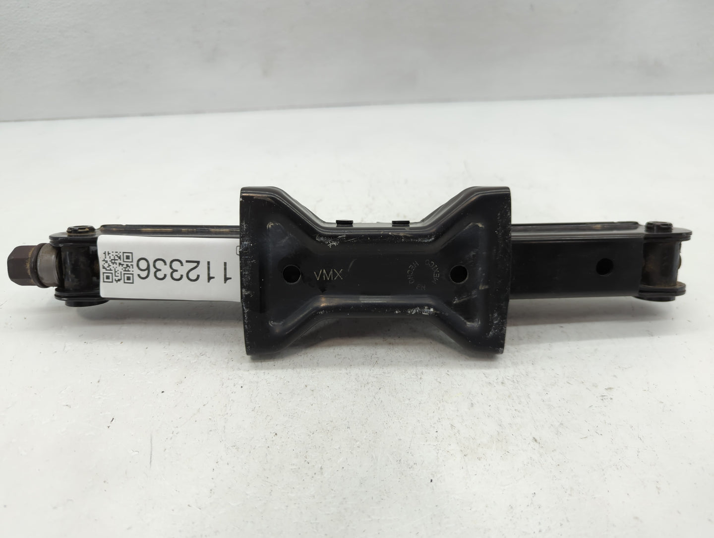 2022 Nissan Altima Spare Scissor Car Jack - Oemusedautoparts1.com