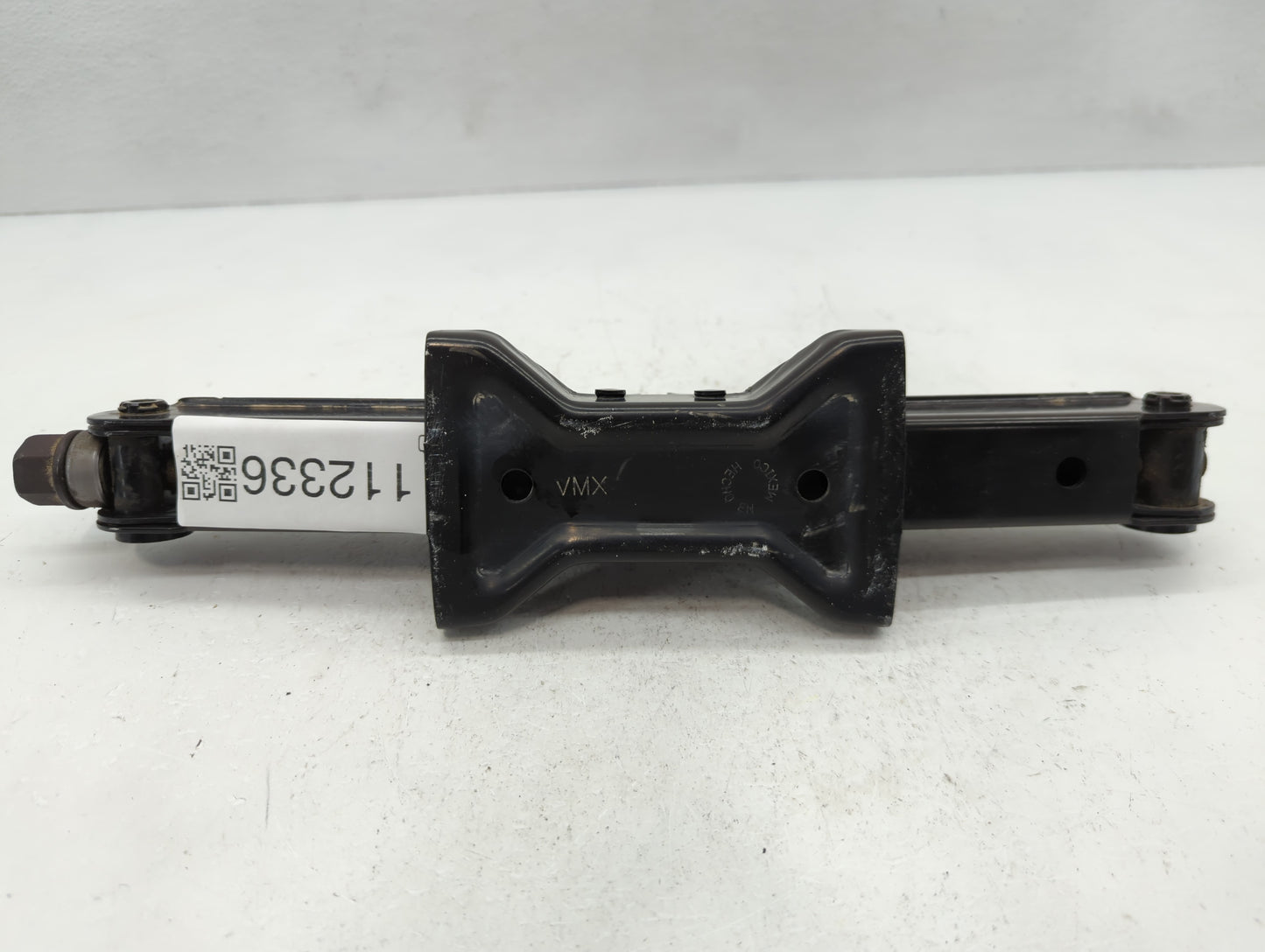 2022 Nissan Altima Spare Scissor Car Jack - Oemusedautoparts1.com