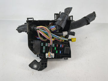 2019-2022 Nissan Altima Fusebox Fuse Box Panel Relay Module P/N:6CA0A Fits Fits 2019 2020 2021 2022 OEM Used Auto Parts