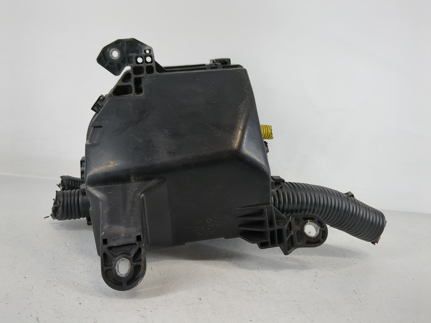2019-2022 Nissan Altima Fusebox Fuse Box Panel Relay Module P/N:6CA0A Fits Fits 2019 2020 2021 2022 OEM Used Auto Parts - Oe