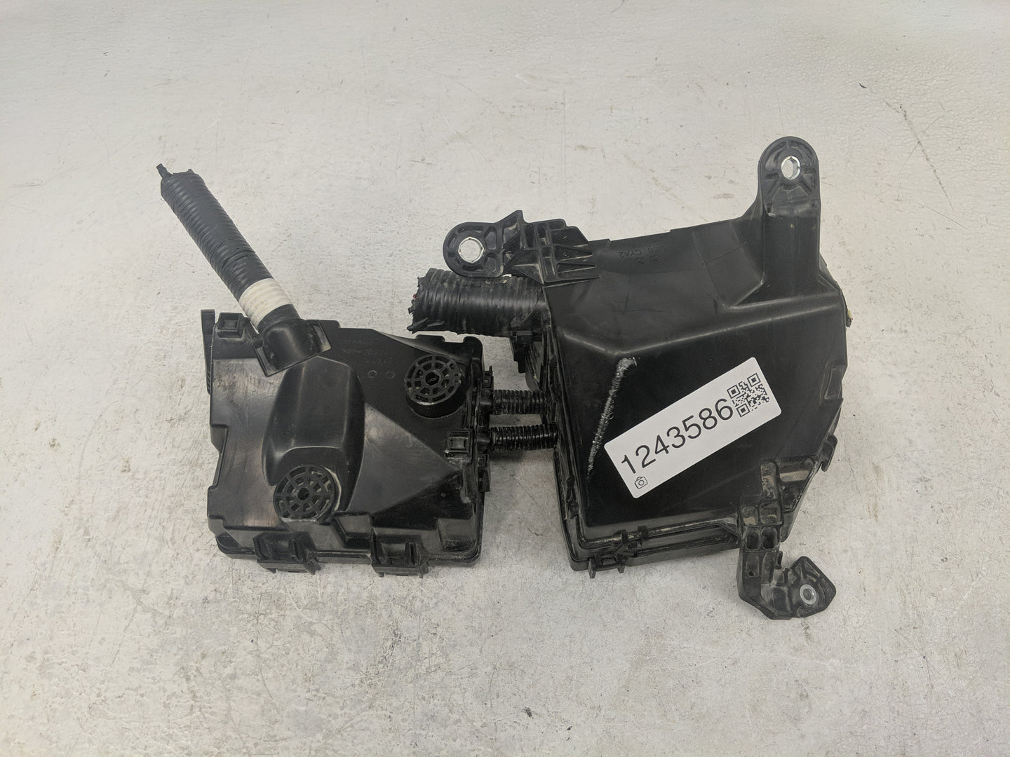 2022 Nissan Altima Fusebox Fuse Box Panel Relay Module Fits OEM Used Auto Parts - Oemusedautoparts1.com