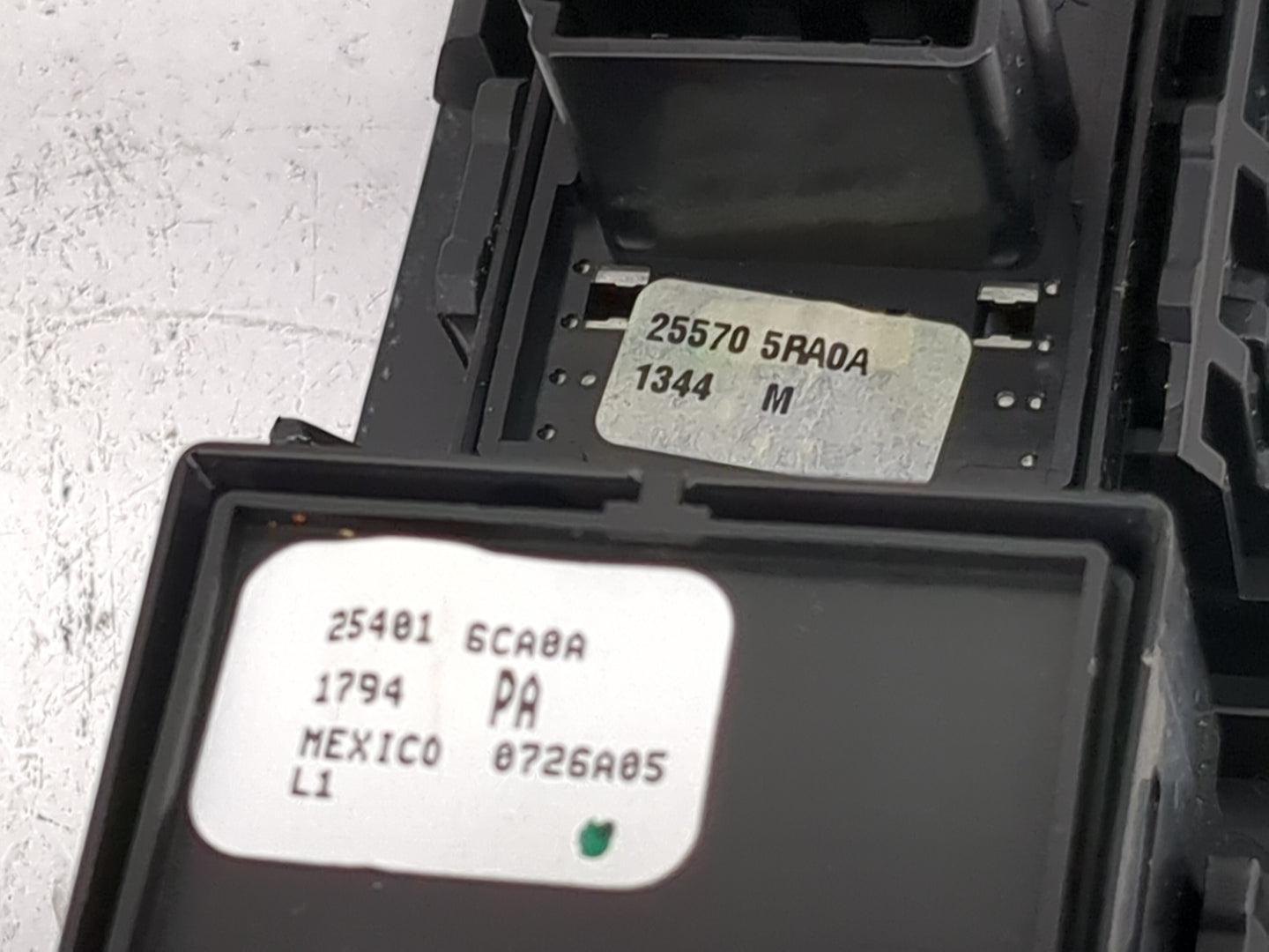 2022 Nissan Altima Master Power Window Switch Replacement Driver Side Left P/N:25570 5RA0A 25401 6CA0A Fits Fits 2020 2021 O