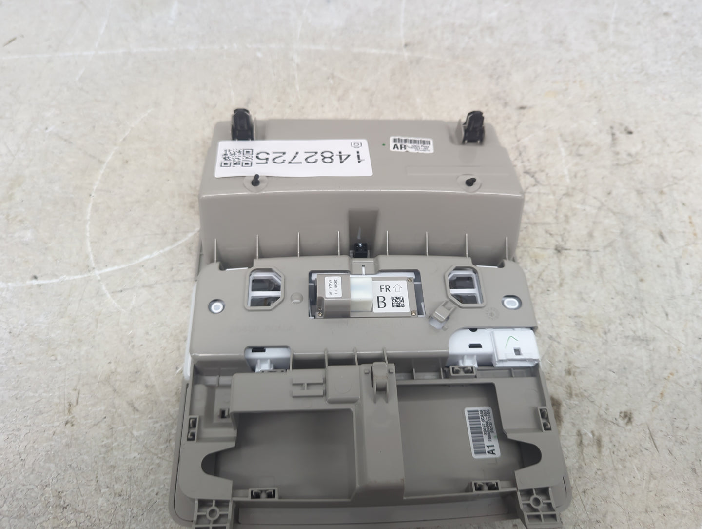 2019-2022 Nissan Altima Overhead Roof Console 1482766 - Oemusedautoparts1.com