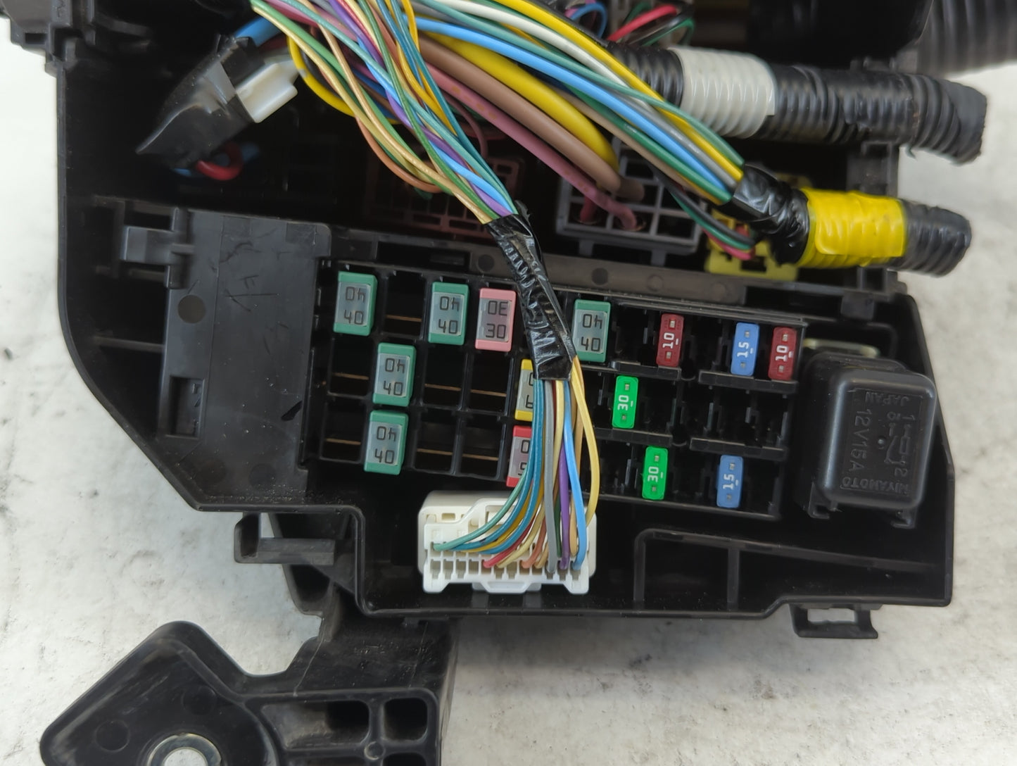 2019-2022 Nissan Altima Fusebox Fuse Box Panel Relay Module P/N:6CA0A 5392 YA2 Fits Fits 2019 2020 2021 2022 OEM Used Auto P