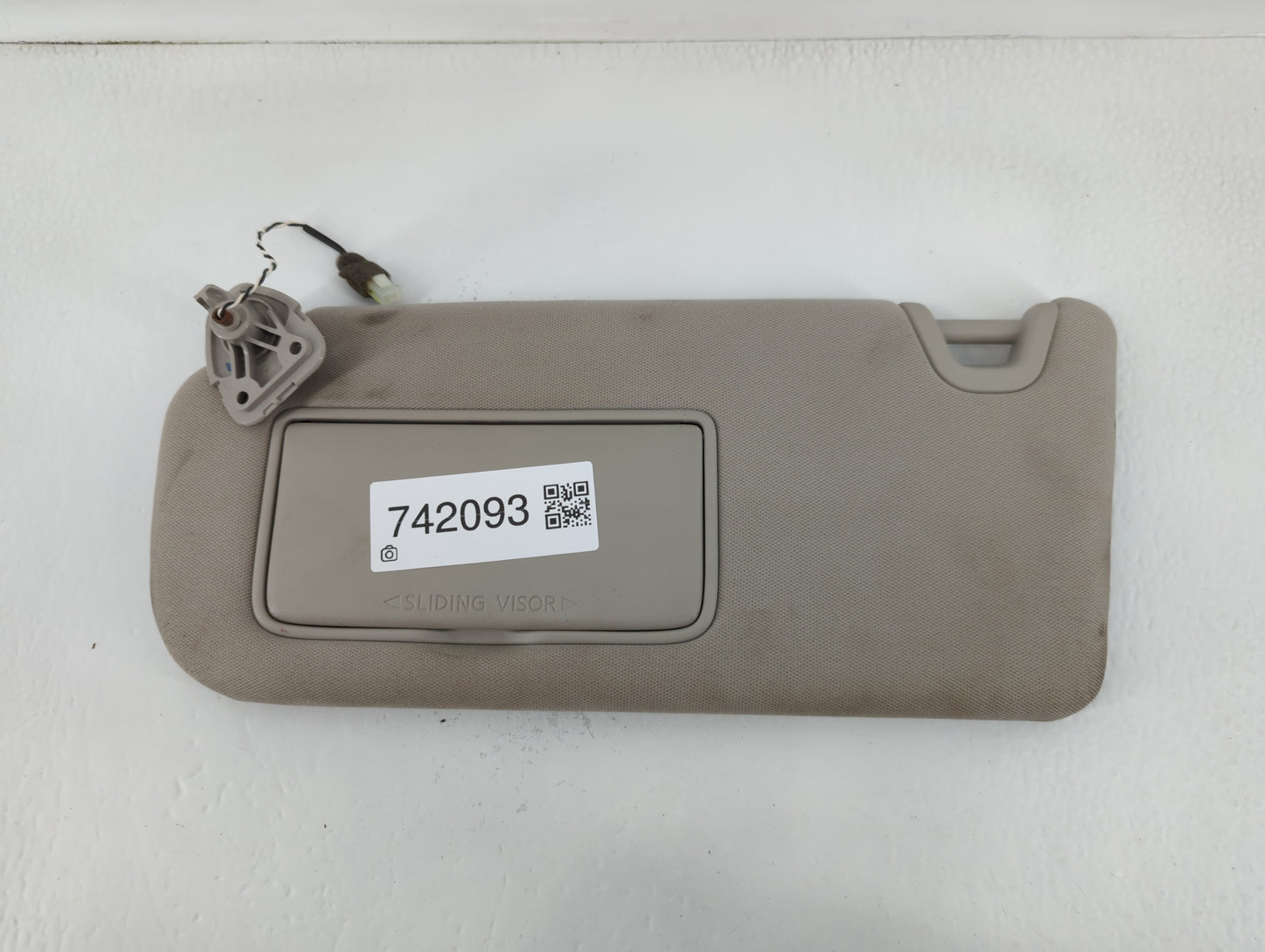 2021-2022 Nissan Altima Sun Visor Shade Replacement Driver Left Mirror Fits Fits 2021 2022 OEM Used Auto Parts - Oemusedauto