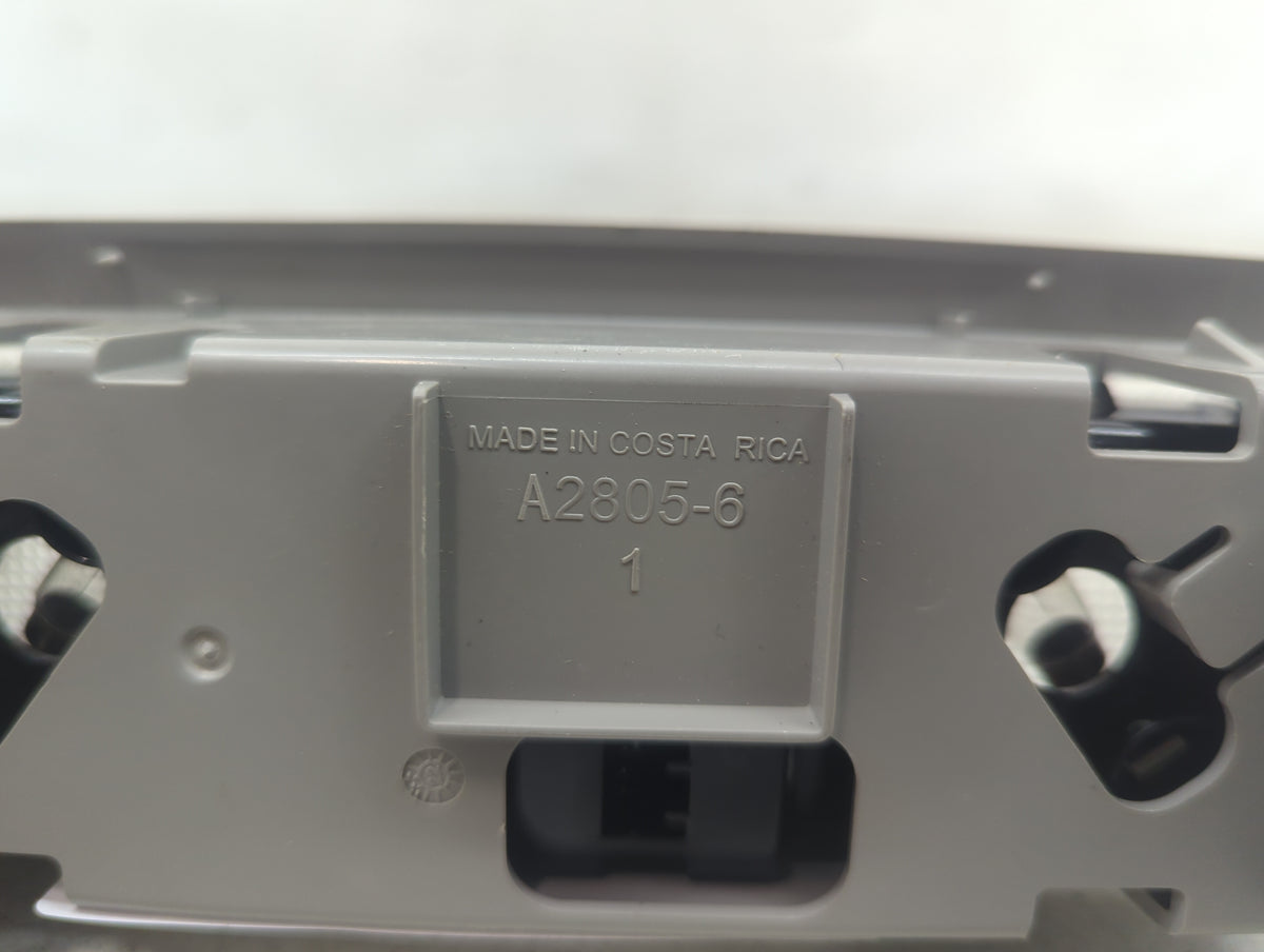 2022 Nissan Frontier Overhead Roof Console Interior Dome Light Gray - Oemusedautoparts1.com
