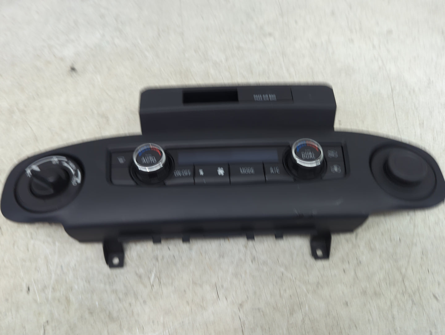 2022 Nissan Frontier Climate Control Module Temperature AC/Heater Replacement P/N:68260-9BU1A 9BU1A000360 Fits OEM Used Auto