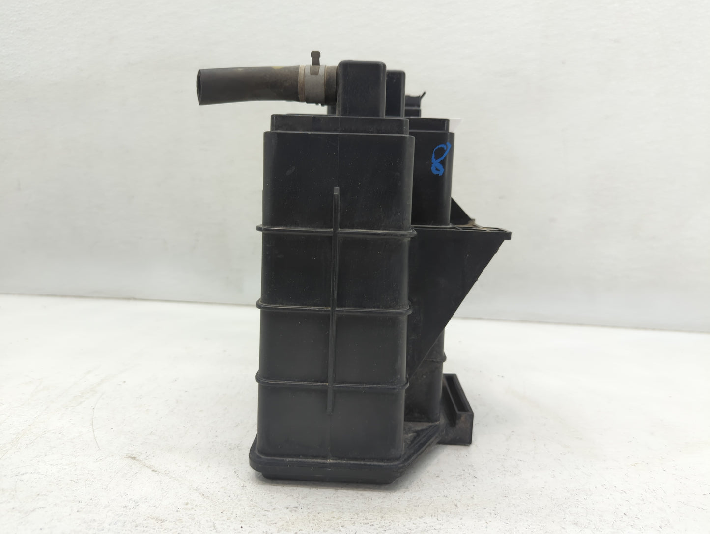 2022 Nissan Frontier Fuel Vapor Charcoal Canister - Oemusedautoparts1.com