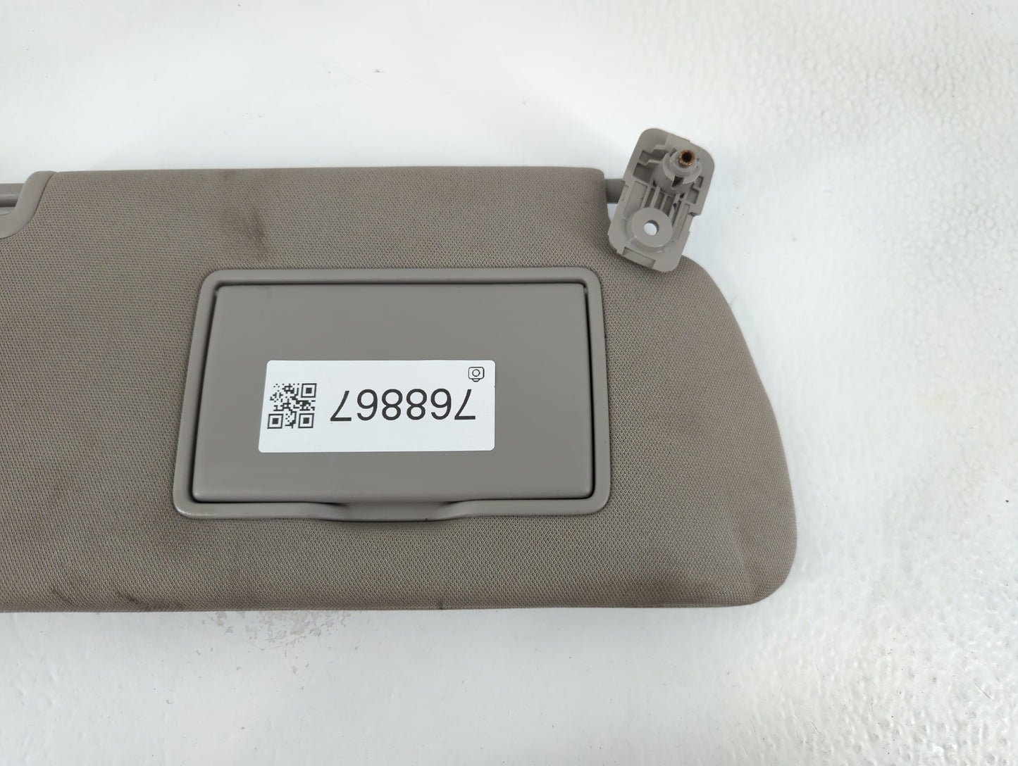 2022 Nissan Frontier Sun Visor Shade Replacement Passenger Right Mirror Fits OEM Used Auto Parts - Oemusedautoparts1.com