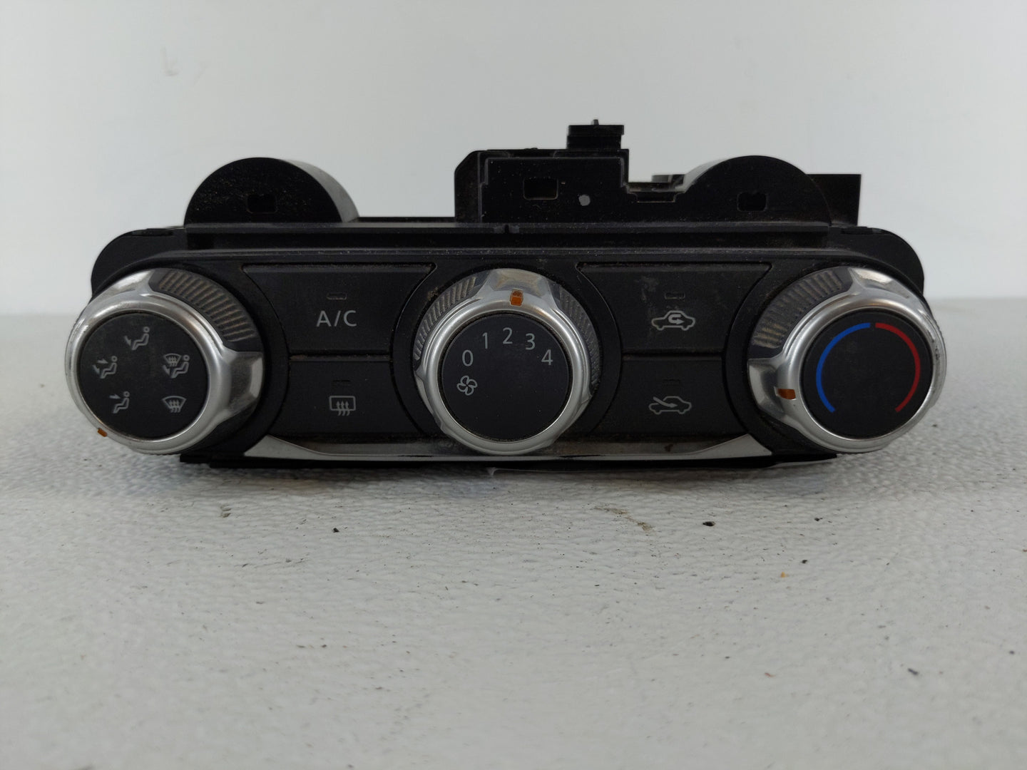 2018-2021 Nissan Kicks Climate Control Module Temperature AC/Heater Replacement P/N:T669216 A Fits Fits 2018 2019 2020 2021 