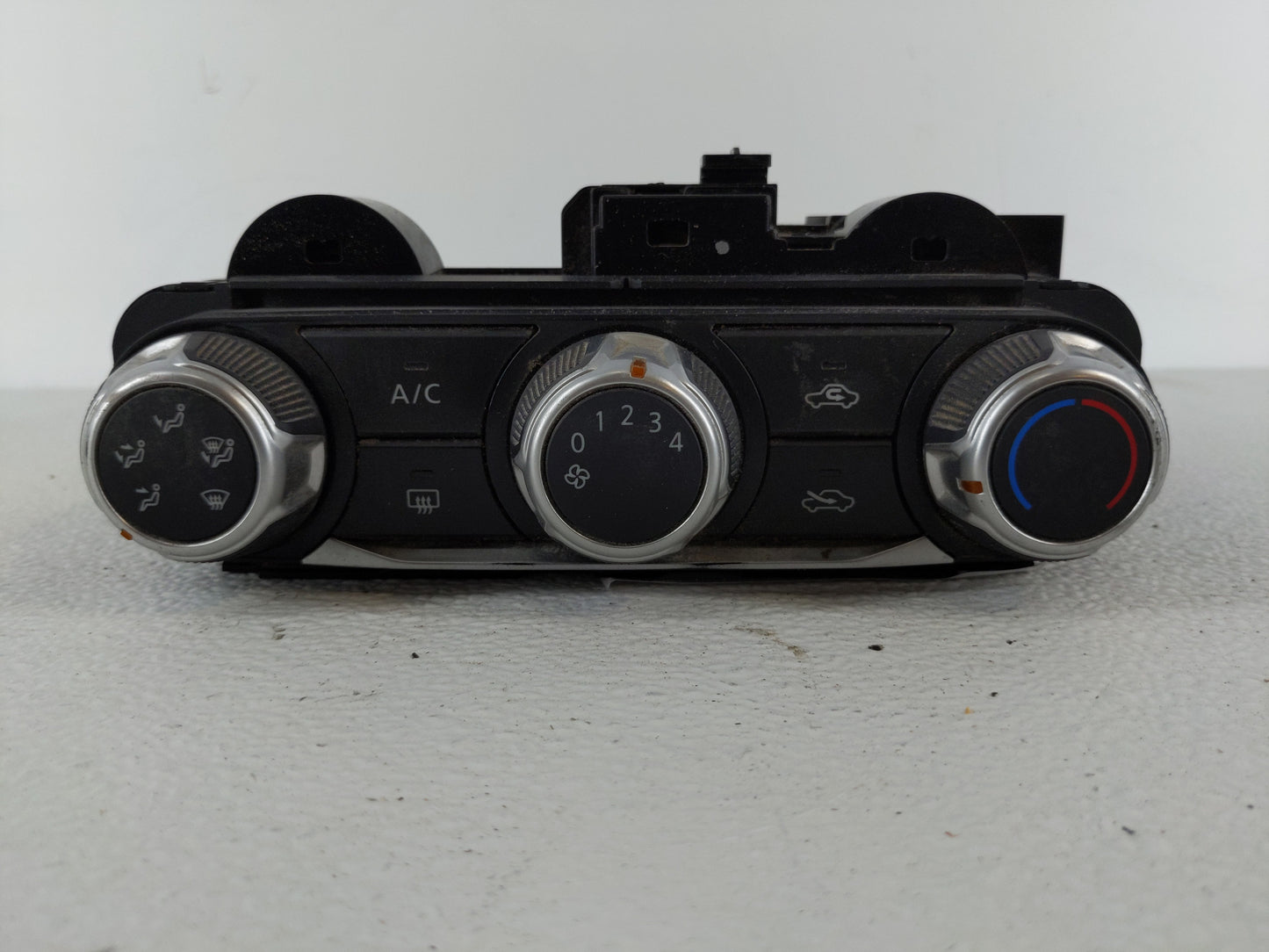 2018-2021 Nissan Kicks Climate Control Module Temperature AC/Heater Replacement P/N:T669216 A Fits Fits 2018 2019 2020 2021 