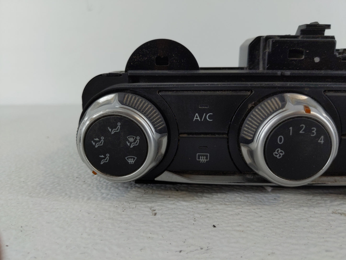 2018-2021 Nissan Kicks Climate Control Module Temperature AC/Heater Replacement P/N:T669216 A Fits Fits 2018 2019 2020 2021 