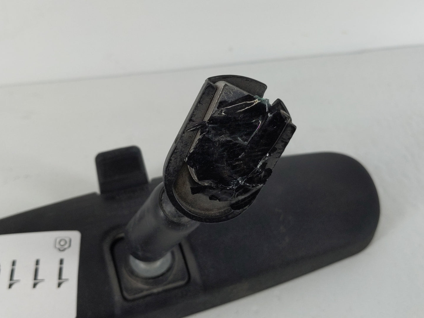 2018-2021 Nissan Kicks Interior Rear View Mirror Replacement OEM P/N:E8011681 Fits OEM Used Auto Parts - Oemusedautoparts1.c
