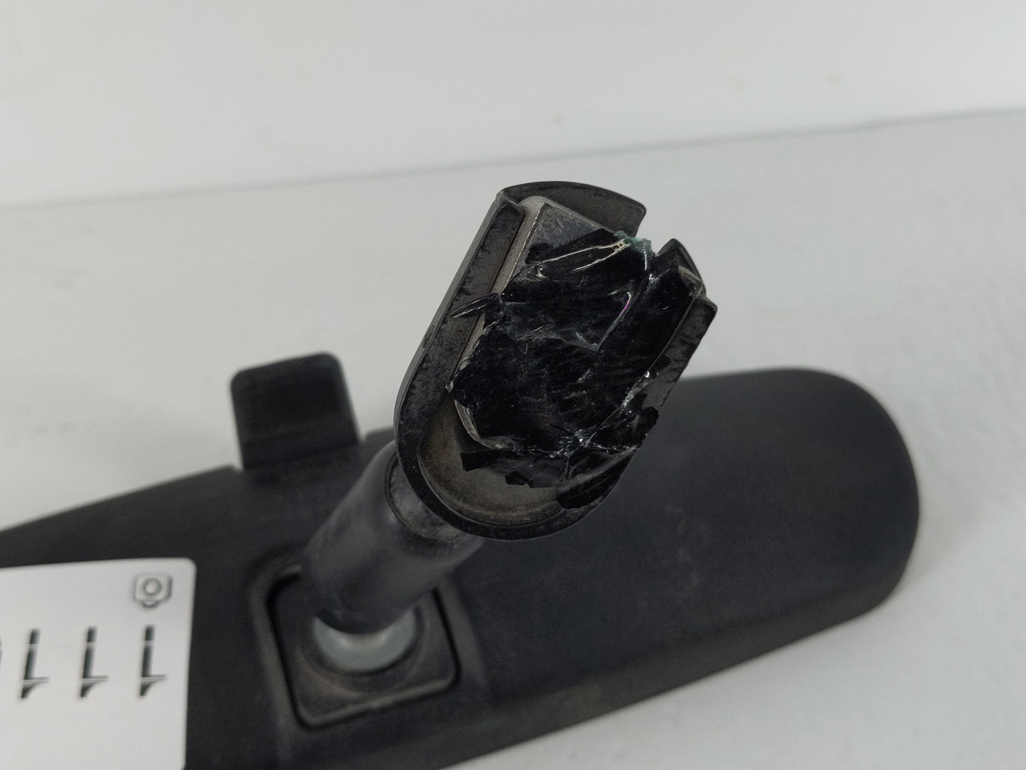 2018-2021 Nissan Kicks Interior Rear View Mirror Replacement OEM P/N:E8011681 Fits OEM Used Auto Parts - Oemusedautoparts1.c