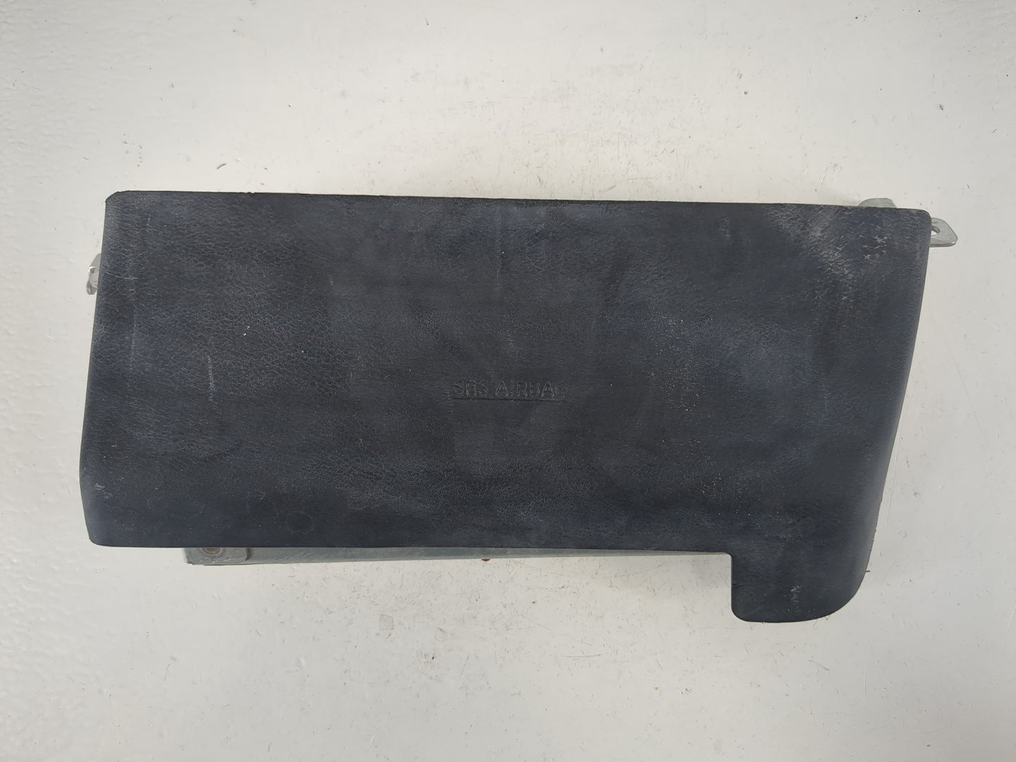 2020-2021 Nissan Kicks Air Bag Passenger Right Dashboard OEM P/N:NT0RW221210527 Fits Fits 2020 2021 OEM Used Auto Parts - Oe