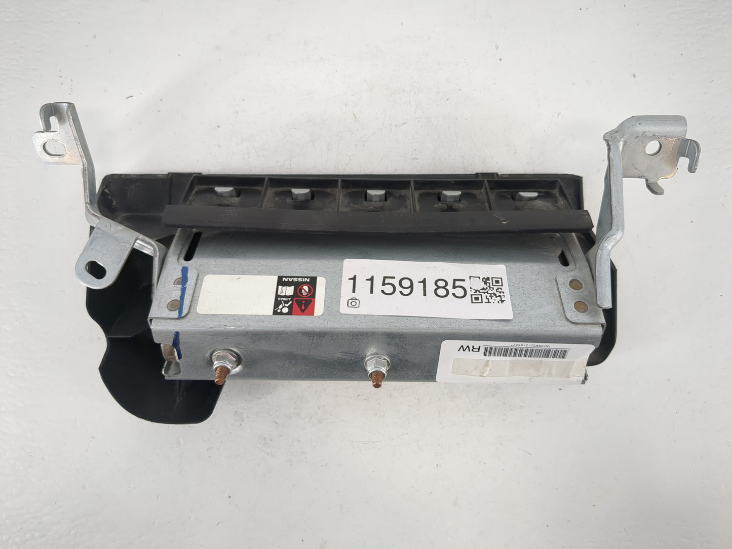 2020-2021 Nissan Kicks Air Bag Passenger Right Dashboard OEM P/N:NT0RW221210527 Fits Fits 2020 2021 OEM Used Auto Parts - Oe