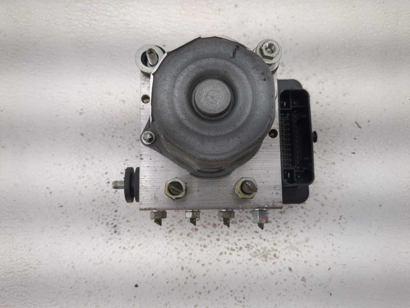 2021 Nissan Kicks ABS Pump Control Module Replacement P/N:47660 5RA0A Fits OEM Used Auto Parts - Oemusedautoparts1.com