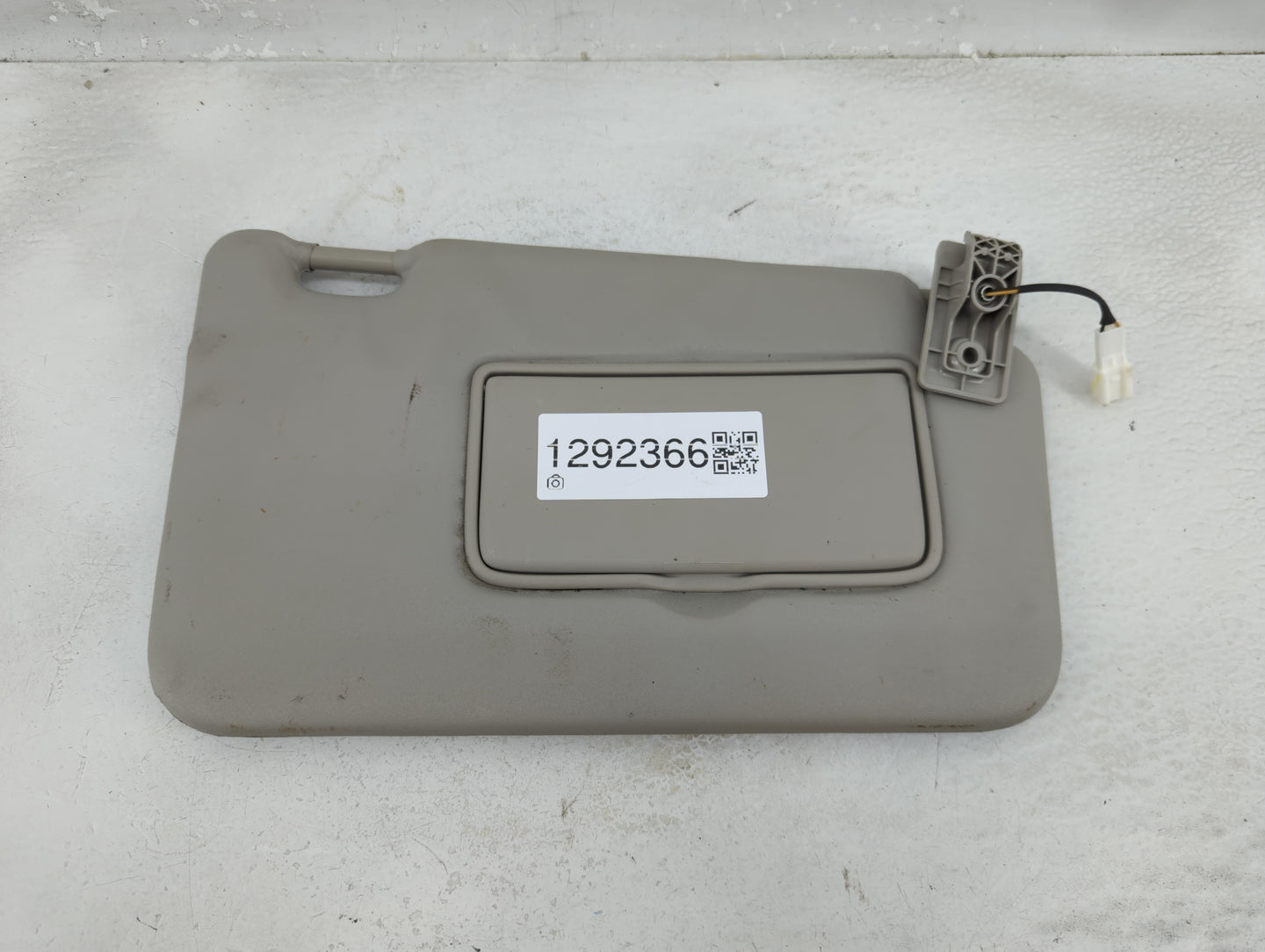 2018-2021 Nissan Kicks Sun Visor Shade Replacement Passenger Right Mirror Fits Fits 2018 2019 2020 2021 OEM Used Auto Parts 
