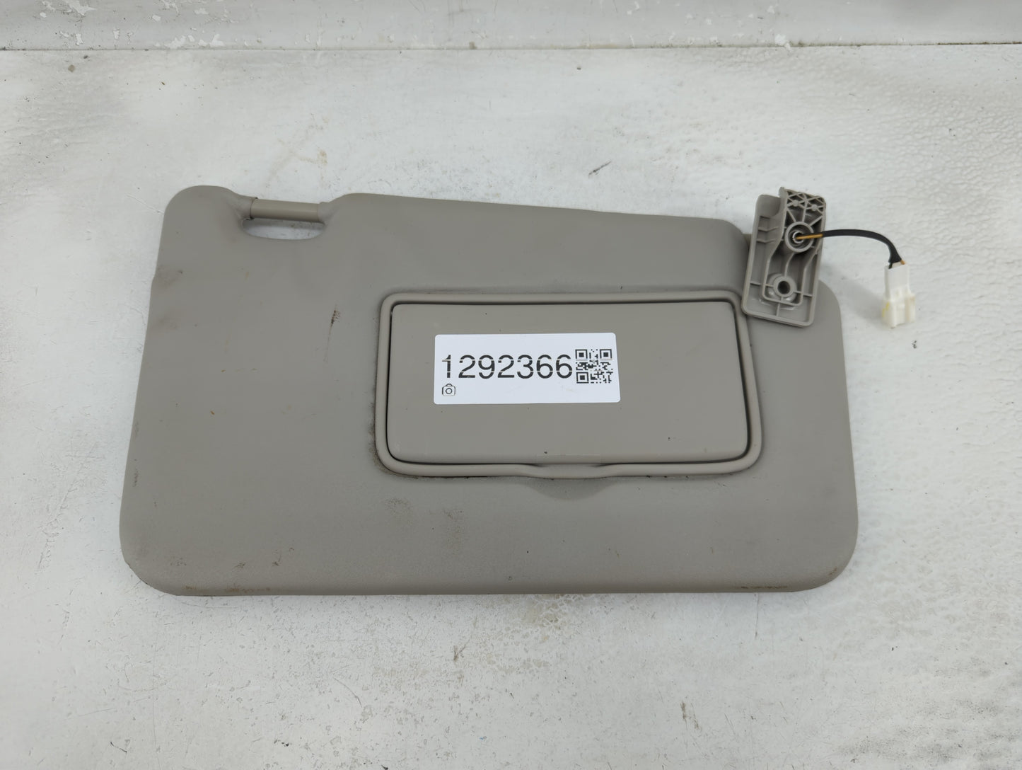 2018-2021 Nissan Kicks Sun Visor Shade Replacement Passenger Right Mirror Fits Fits 2018 2019 2020 2021 OEM Used Auto Parts 