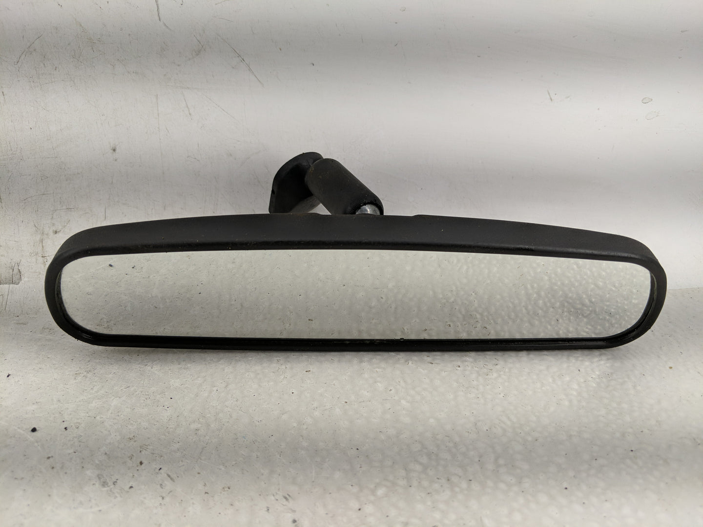 2018-2021 Nissan Kicks Interior Rear View Mirror Replacement OEM P/N:A048070 Fits OEM Used Auto Parts - Oemusedautoparts1.co
