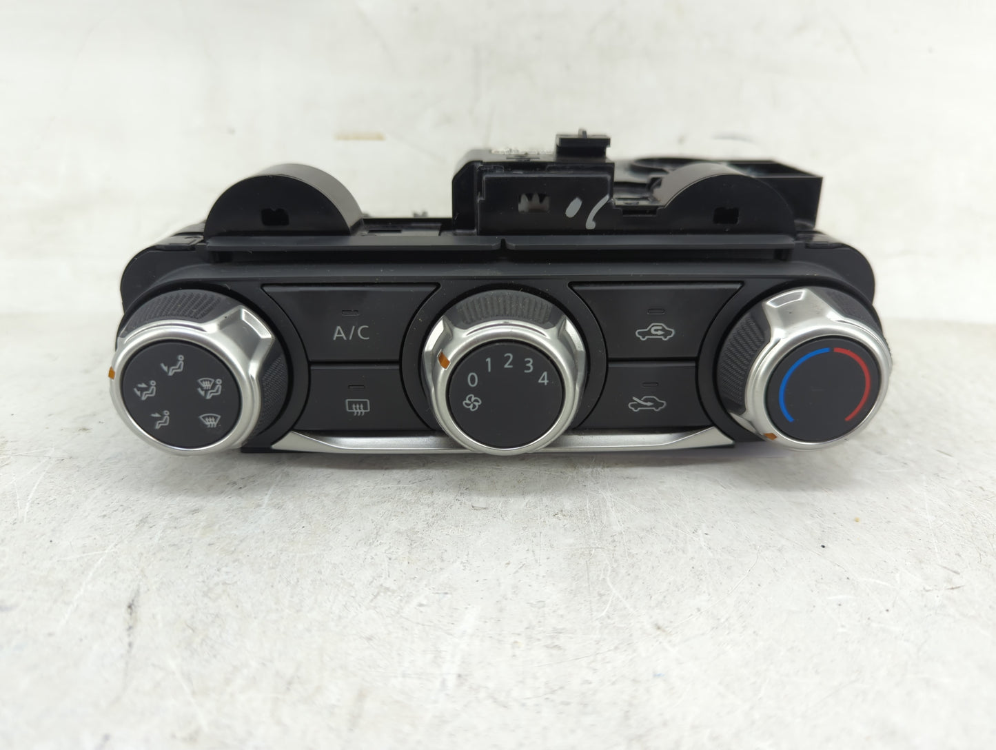 2018-2021 Nissan Kicks Climate Control Module Temperature AC/Heater Replacement P/N:T669216A Fits Fits 2018 2019 2020 2021 O