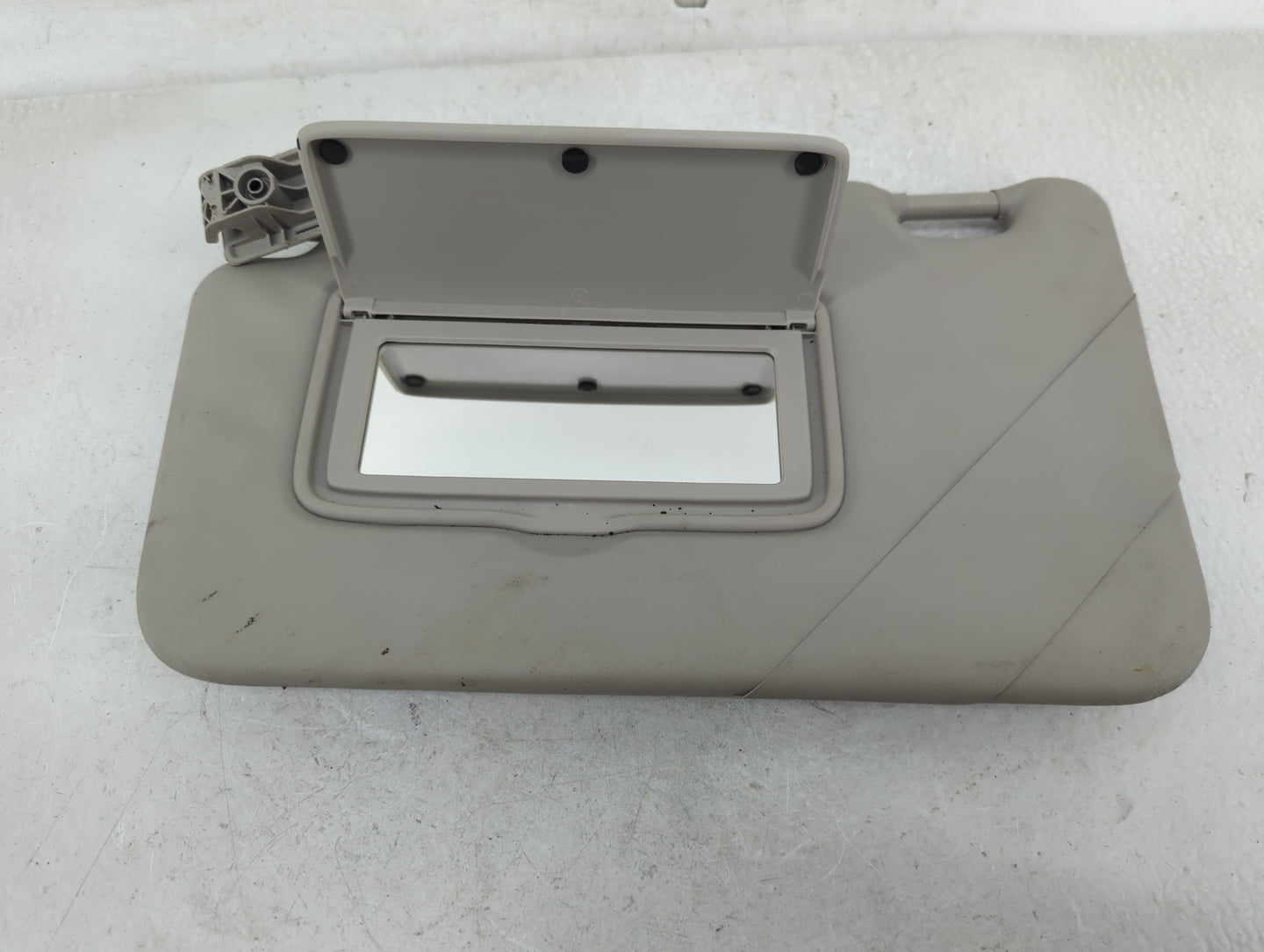 2018-2021 Nissan Kicks Sun Visor Shade Replacement Passenger Right Mirror Fits Fits 2018 2019 2020 2021 OEM Used Auto Parts 