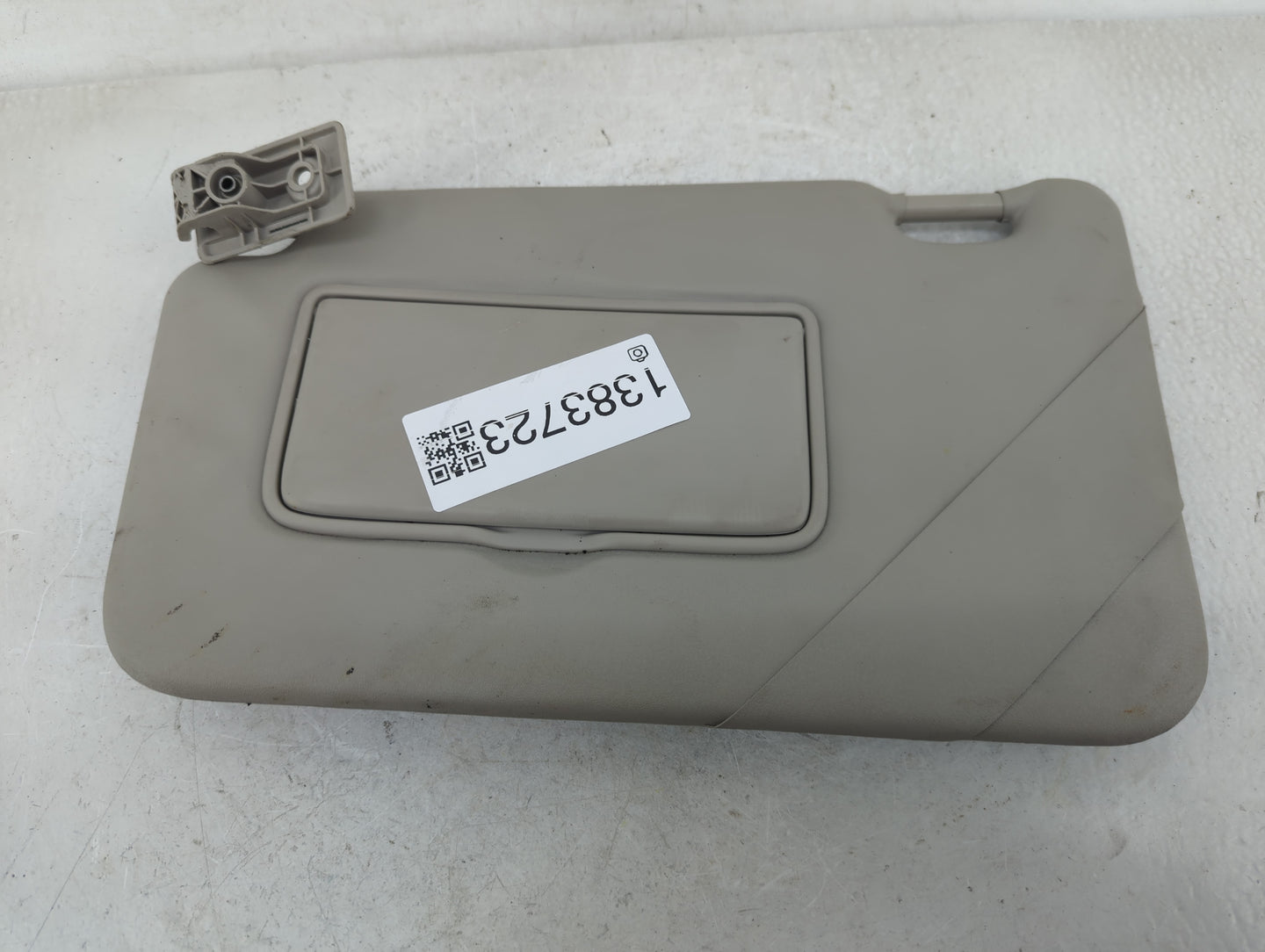 2018-2021 Nissan Kicks Sun Visor Shade Replacement Passenger Right Mirror Fits Fits 2018 2019 2020 2021 OEM Used Auto Parts 