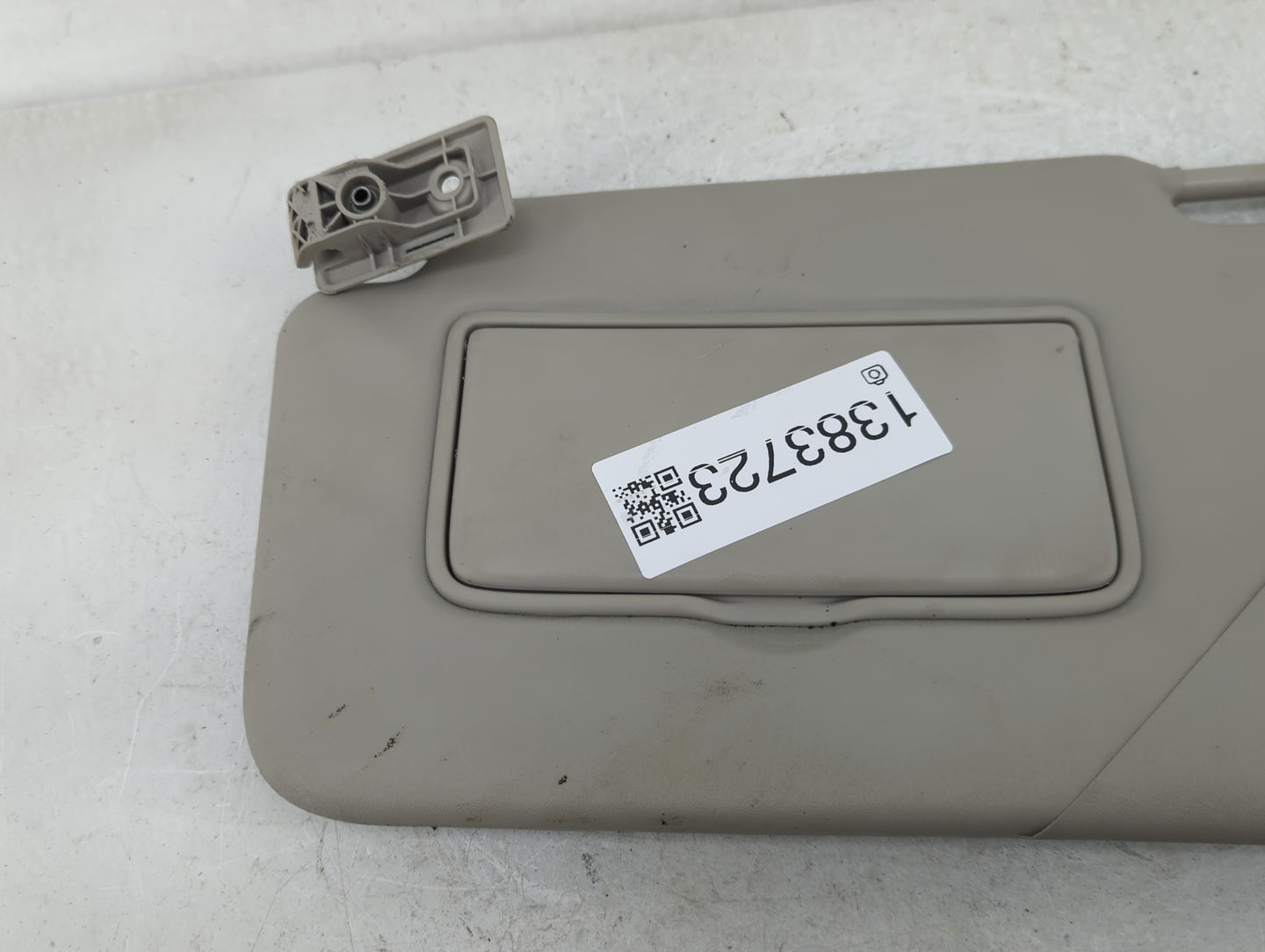 2018-2021 Nissan Kicks Sun Visor Shade Replacement Passenger Right Mirror Fits Fits 2018 2019 2020 2021 OEM Used Auto Parts 