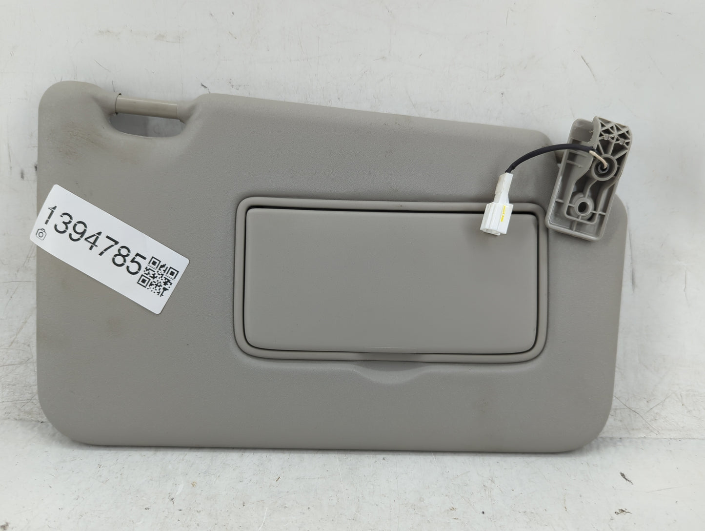 2018-2021 Nissan Kicks Sun Visor Shade Replacement Passenger Right Mirror Fits Fits 2018 2019 2020 2021 OEM Used Auto Parts 