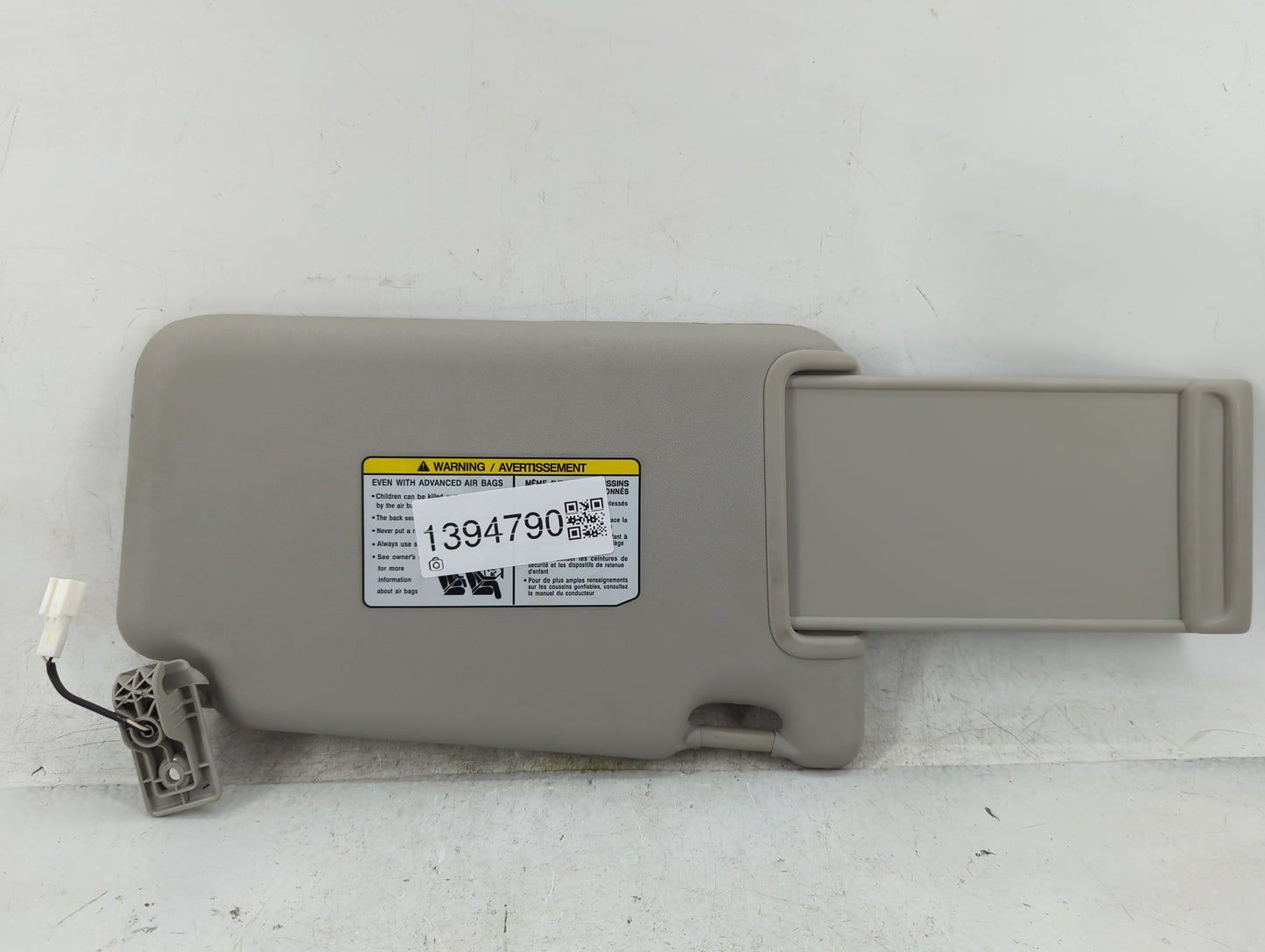 2018-2021 Nissan Kicks Sun Visor Shade Replacement Driver Left Mirror Fits Fits 2018 2019 2020 2021 OEM Used Auto Parts - Oe