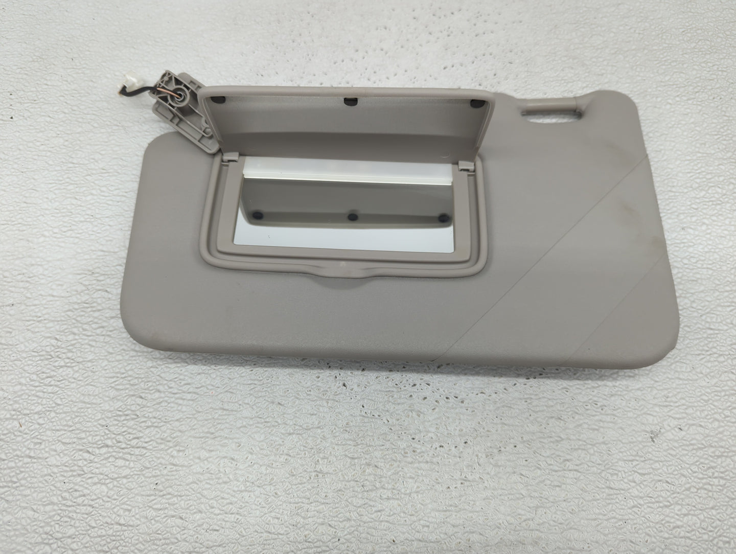 2018-2021 Nissan Kicks Sun Visor Shade Replacement Driver Left Mirror Fits Fits 2018 2019 2020 2021 OEM Used Auto Parts - Oe