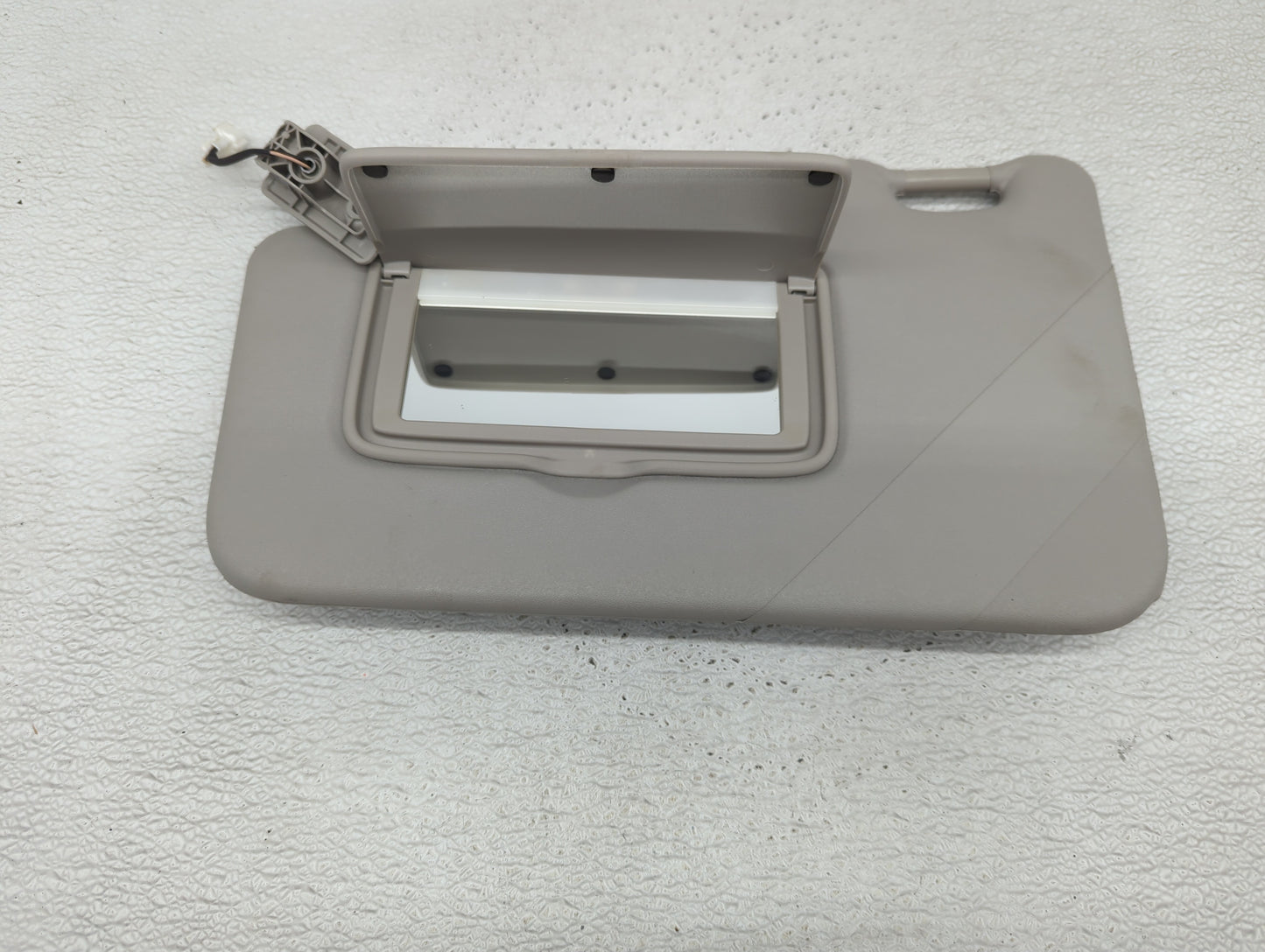 2018-2021 Nissan Kicks Sun Visor Shade Replacement Driver Left Mirror Fits Fits 2018 2019 2020 2021 OEM Used Auto Parts - Oe