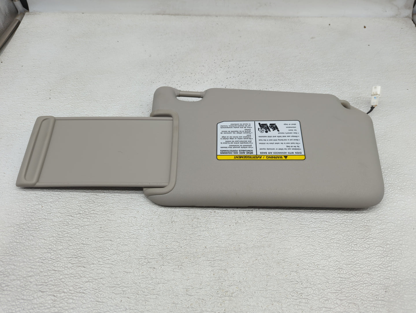 2018-2021 Nissan Kicks Sun Visor Shade Replacement Driver Left Mirror Fits Fits 2018 2019 2020 2021 OEM Used Auto Parts - Oe