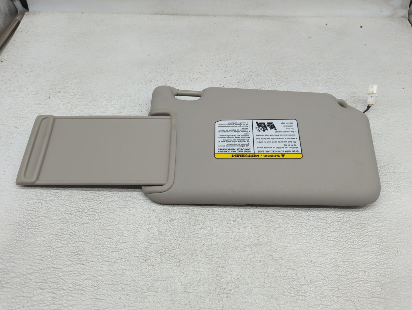 2018-2021 Nissan Kicks Sun Visor Shade Replacement Driver Left Mirror Fits Fits 2018 2019 2020 2021 OEM Used Auto Parts - Oe