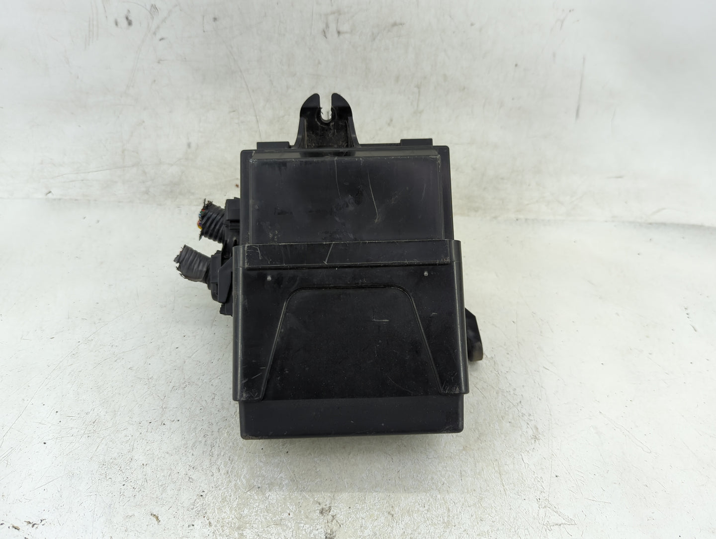 2018-2021 Nissan Kicks Fusebox Fuse Box Panel Relay Module P/N:284B7 6CA3A Fits Fits 2018 2019 2020 2021 OEM Used Auto Parts